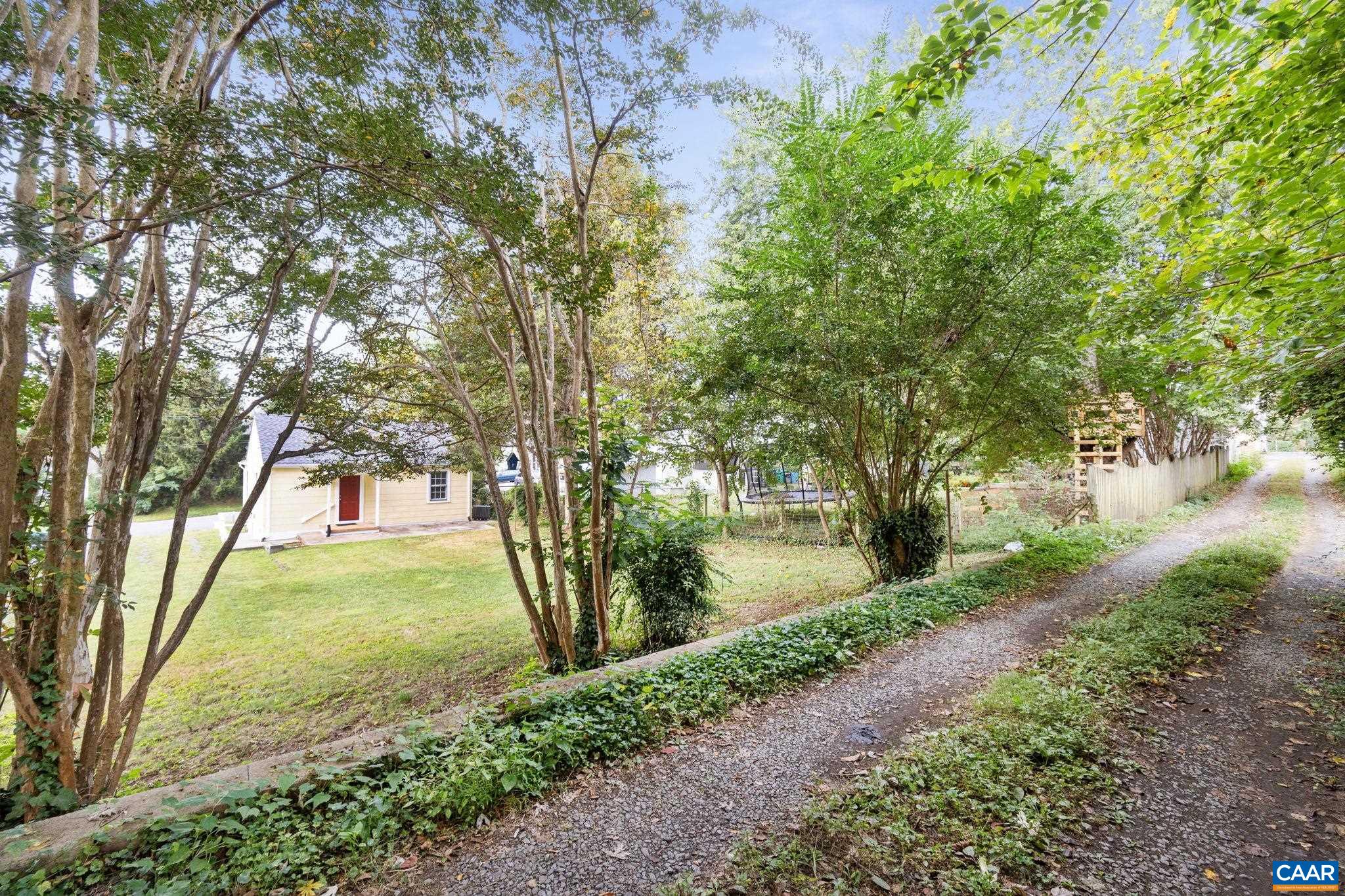721 BLENHEIM AVE, CHARLOTTESVILLE, Virginia 22902, 2 Bedrooms Bedrooms, ,1 BathroomBathrooms,Residential,721 BLENHEIM AVE,669946 MLS # 669946