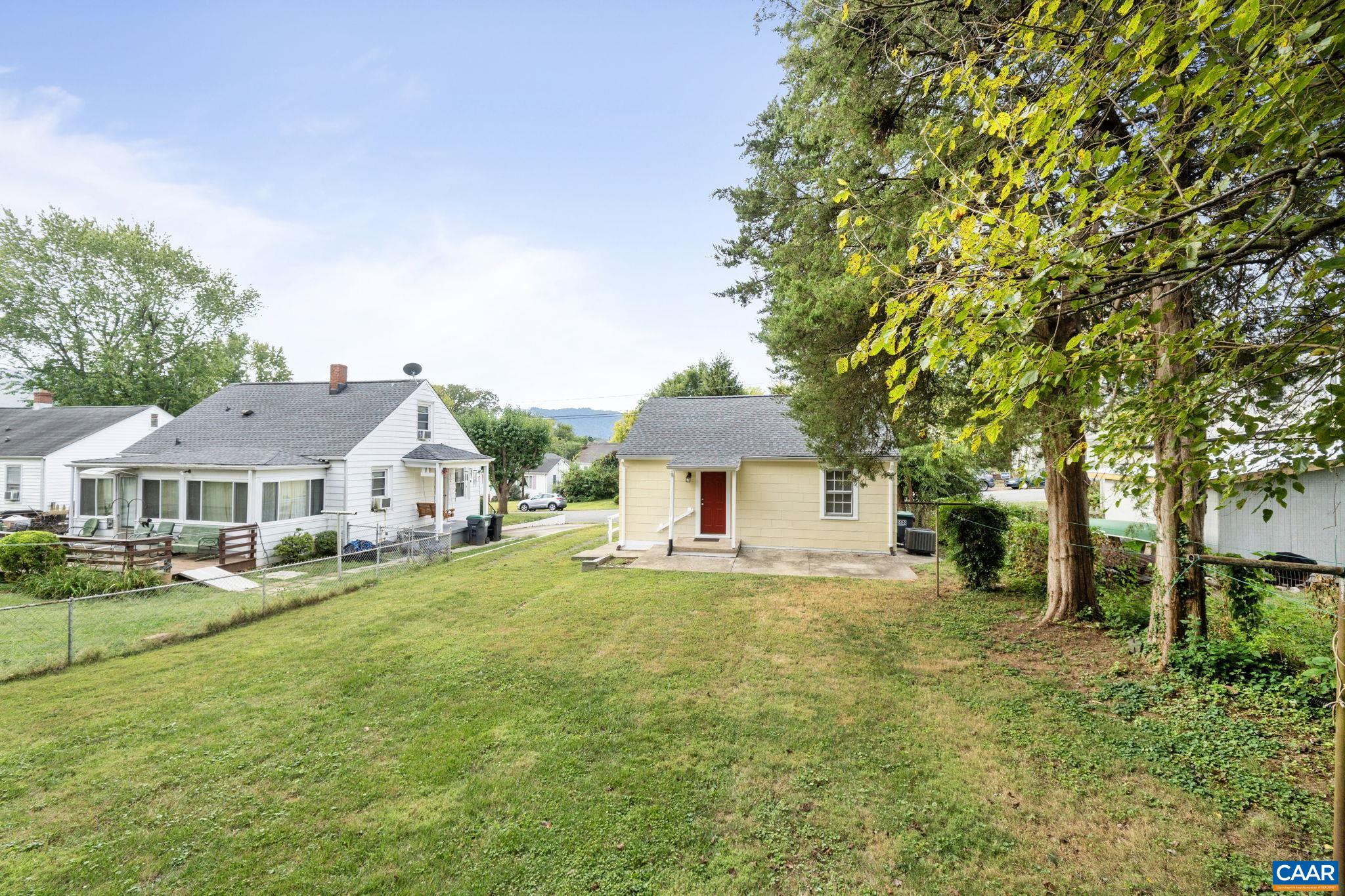 721 BLENHEIM AVE, CHARLOTTESVILLE, Virginia 22902, 2 Bedrooms Bedrooms, ,1 BathroomBathrooms,Residential,721 BLENHEIM AVE,669946 MLS # 669946