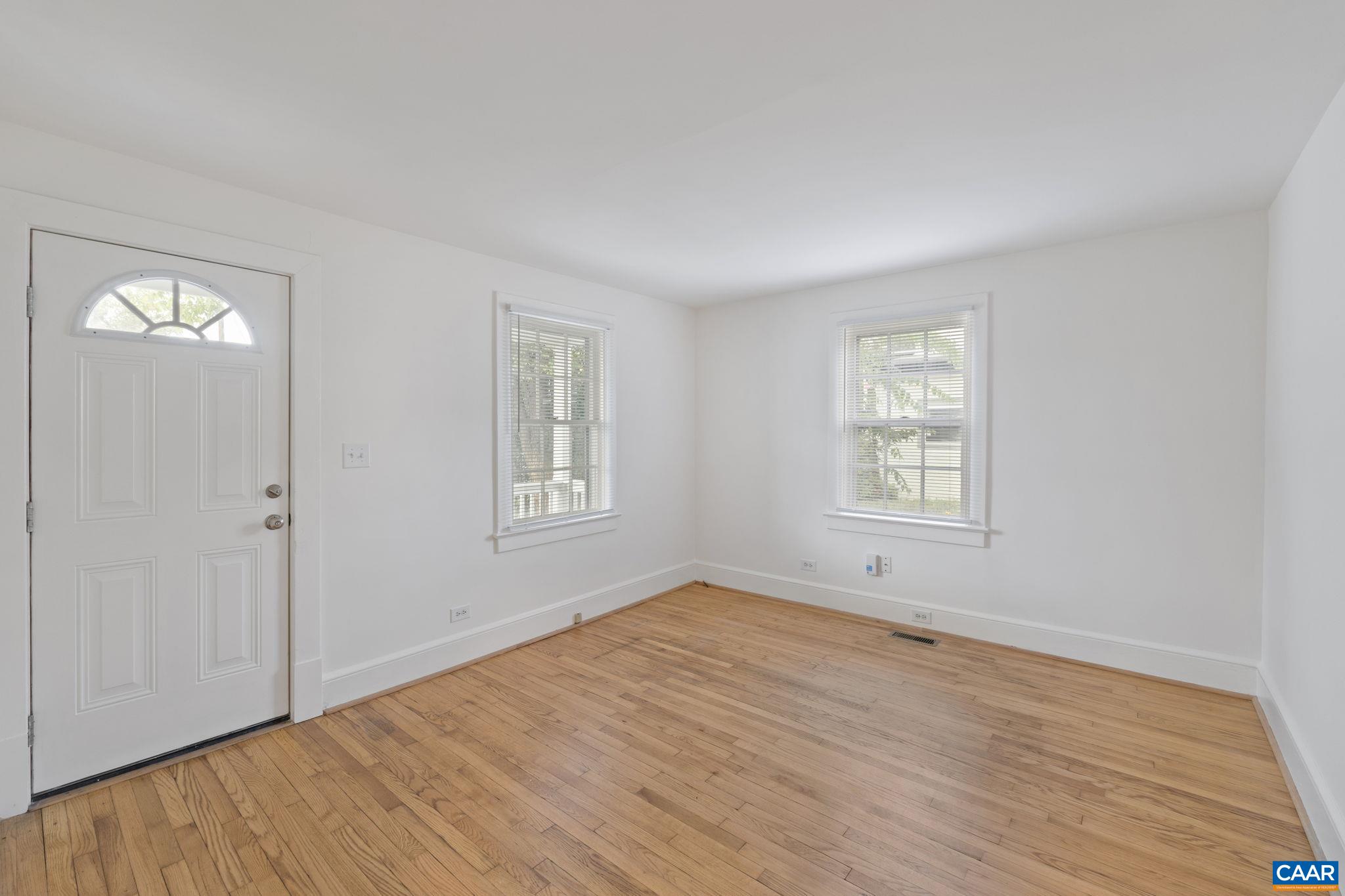 721 BLENHEIM AVE, CHARLOTTESVILLE, Virginia 22902, 2 Bedrooms Bedrooms, ,1 BathroomBathrooms,Residential,721 BLENHEIM AVE,669946 MLS # 669946