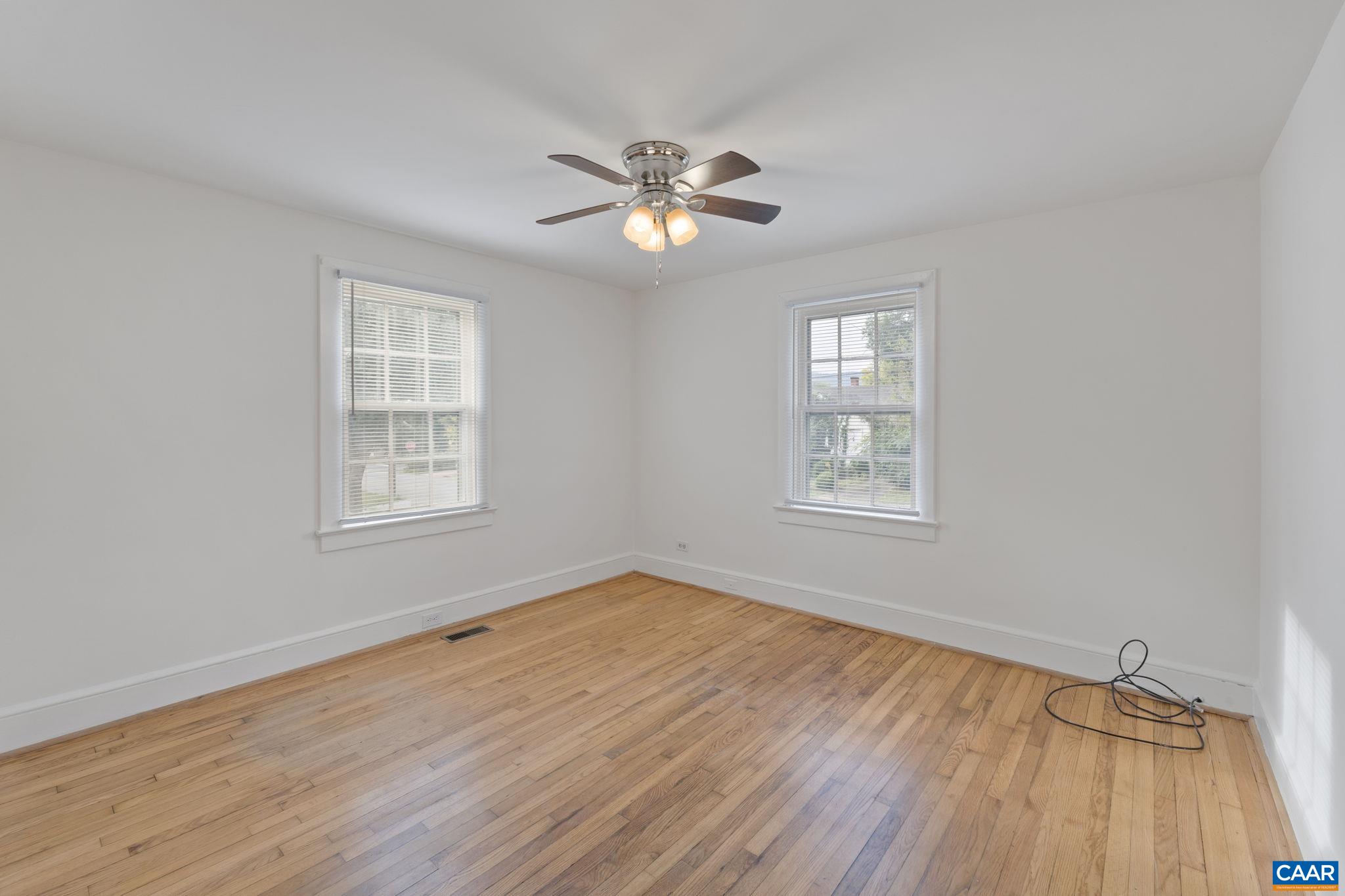 721 BLENHEIM AVE, CHARLOTTESVILLE, Virginia 22902, 2 Bedrooms Bedrooms, ,1 BathroomBathrooms,Residential,721 BLENHEIM AVE,669946 MLS # 669946