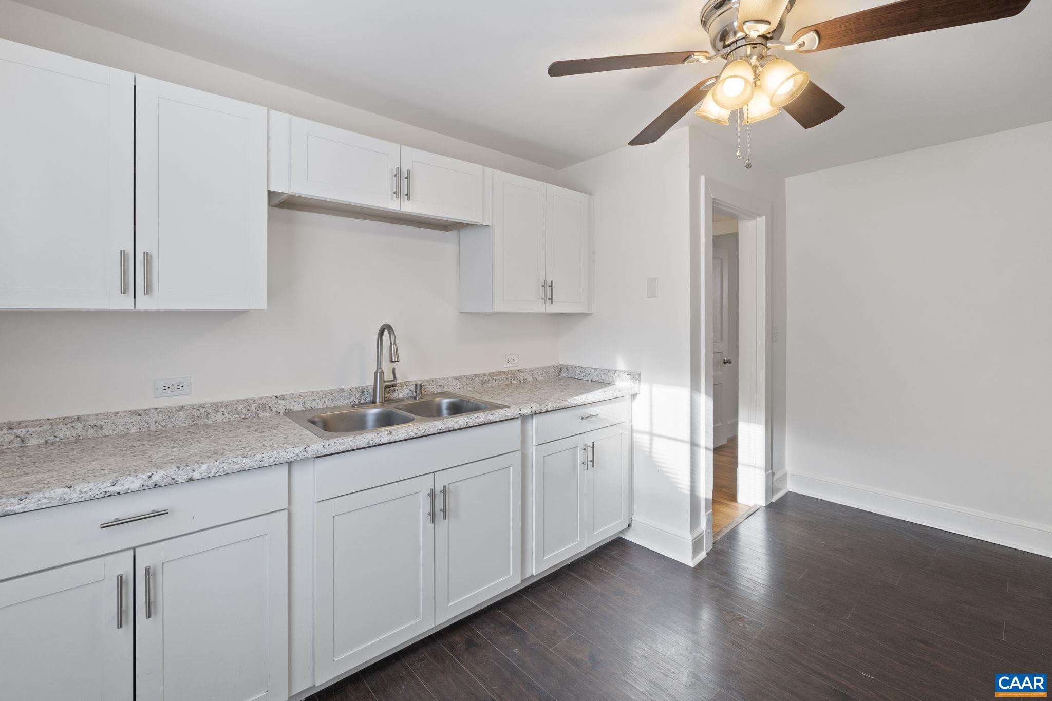 721 BLENHEIM AVE, CHARLOTTESVILLE, Virginia 22902, 2 Bedrooms Bedrooms, ,1 BathroomBathrooms,Residential,721 BLENHEIM AVE,669946 MLS # 669946