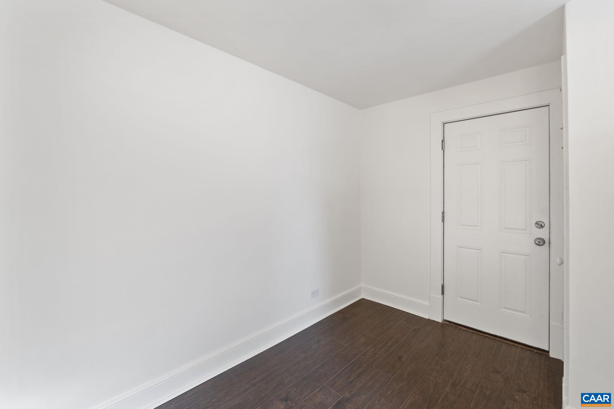 721 BLENHEIM AVE, CHARLOTTESVILLE, Virginia 22902, 2 Bedrooms Bedrooms, ,1 BathroomBathrooms,Residential,721 BLENHEIM AVE,669946 MLS # 669946