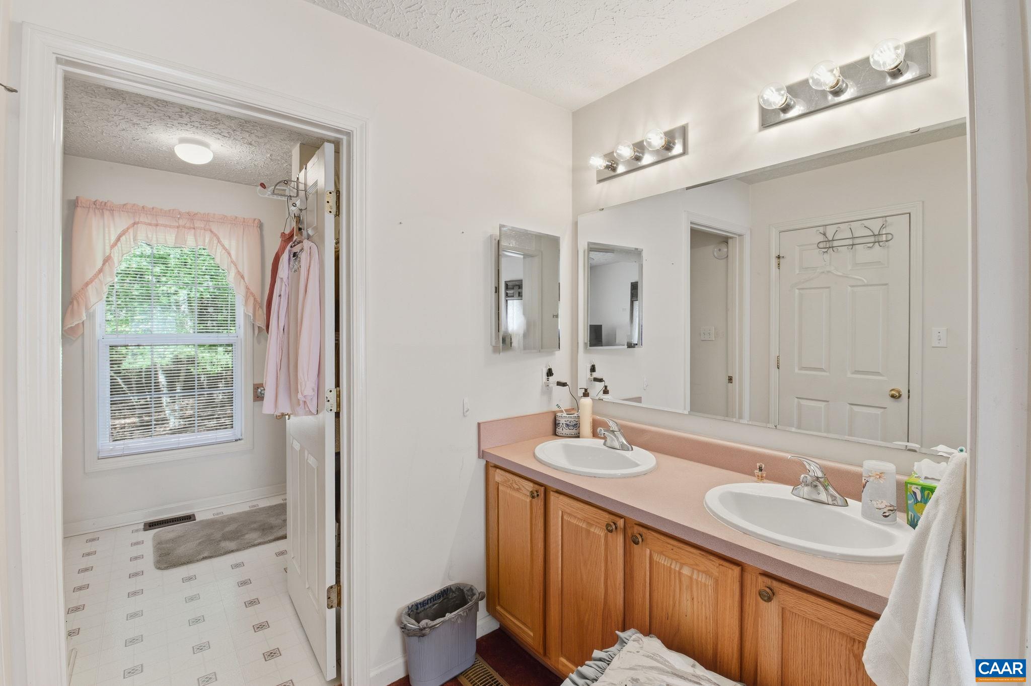 16070 BURNLEY RD, BARBOURSVILLE, Virginia 22923, 3 Bedrooms Bedrooms, ,2 BathroomsBathrooms,Residential,16070 BURNLEY RD,669960 MLS # 669960