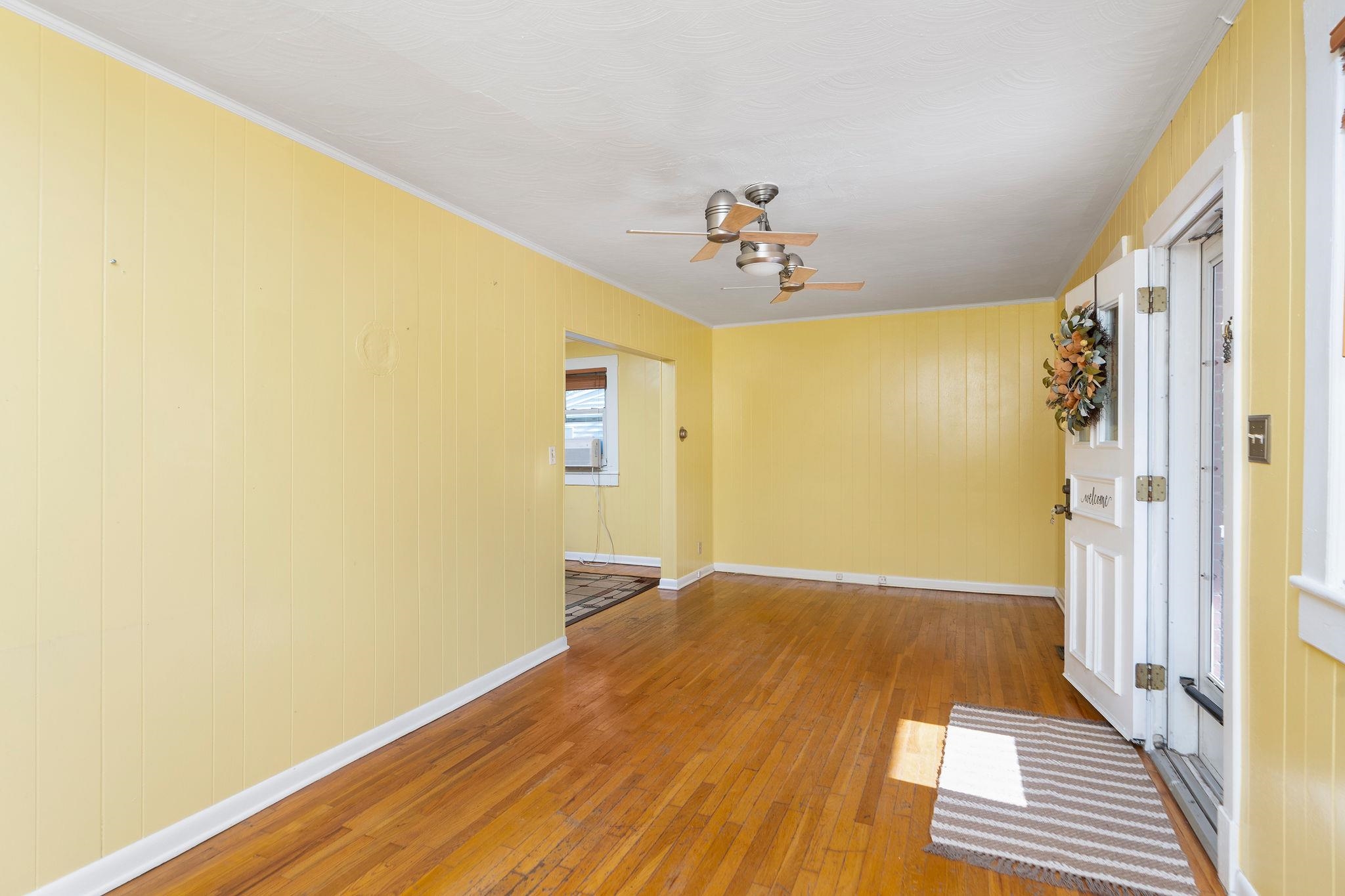 529 S LINDEN AVE, WAYNESBORO, Virginia 22980, 3 Bedrooms Bedrooms, ,1 BathroomBathrooms,Residential,529 S LINDEN AVE,669962 MLS # 669962