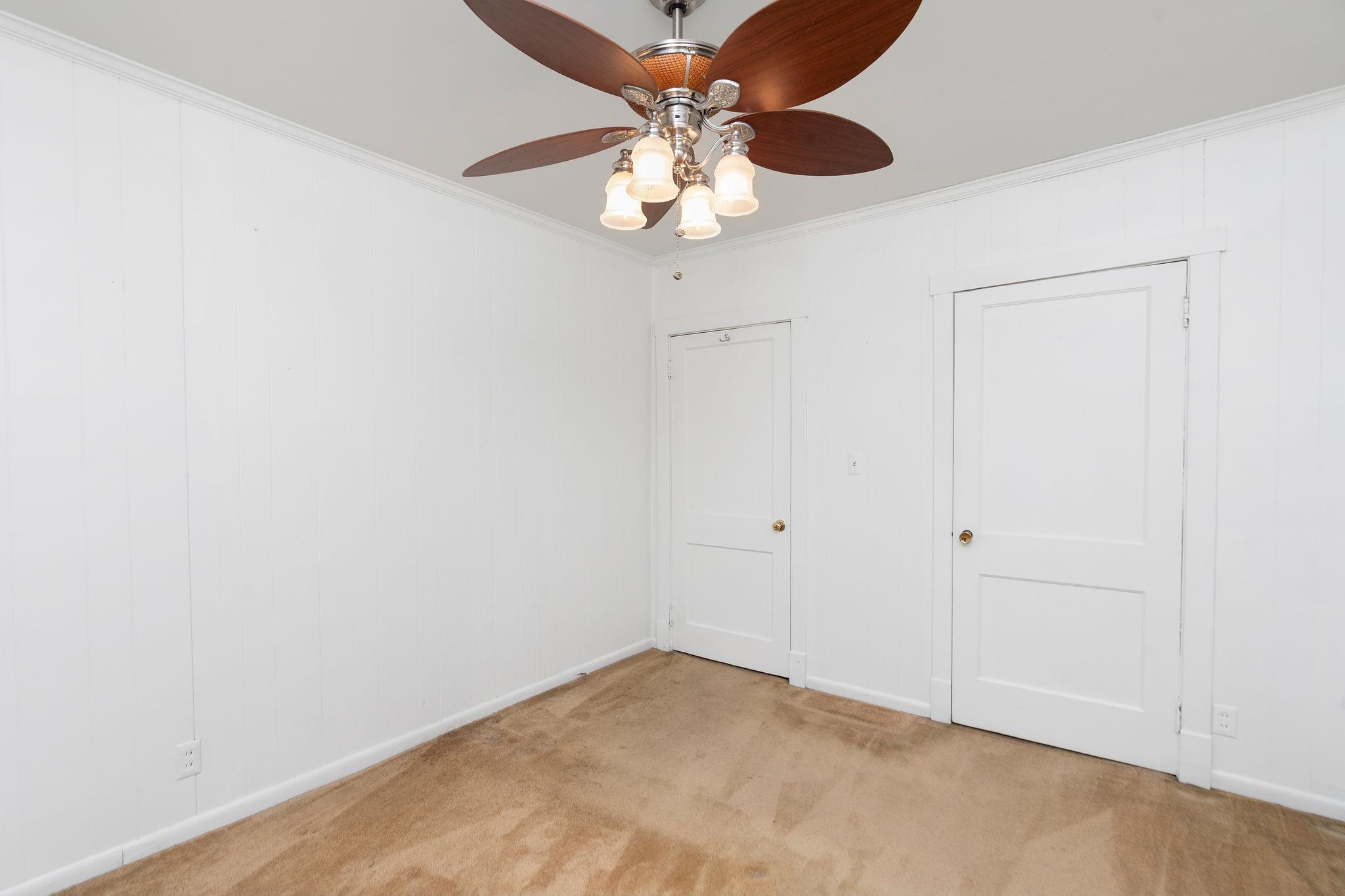 529 S LINDEN AVE, WAYNESBORO, Virginia 22980, 3 Bedrooms Bedrooms, ,1 BathroomBathrooms,Residential,529 S LINDEN AVE,669962 MLS # 669962