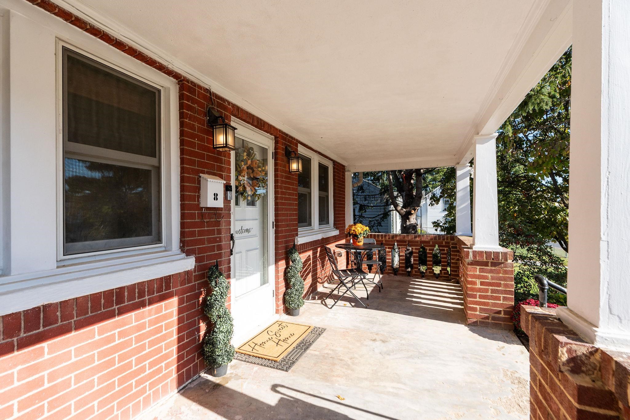529 S LINDEN AVE, WAYNESBORO, Virginia 22980, 3 Bedrooms Bedrooms, ,1 BathroomBathrooms,Residential,529 S LINDEN AVE,669962 MLS # 669962