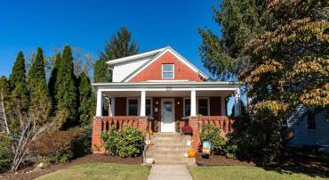 529 S LINDEN AVE, WAYNESBORO, Virginia 22980, 3 Bedrooms Bedrooms, ,1 BathroomBathrooms,Residential,529 S LINDEN AVE,669962 MLS # 669962