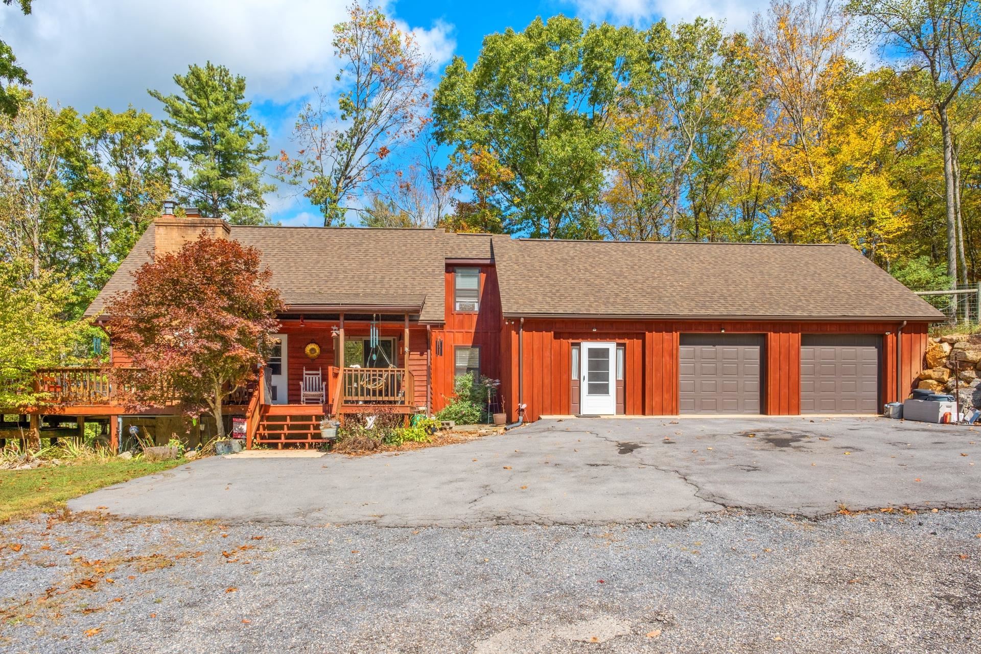 65 CUBBLEY RD, HOT SPRINGS, Virginia 24445, 3 Bedrooms Bedrooms, ,2 BathroomsBathrooms,Residential,65 CUBBLEY RD,669973 MLS # 669973