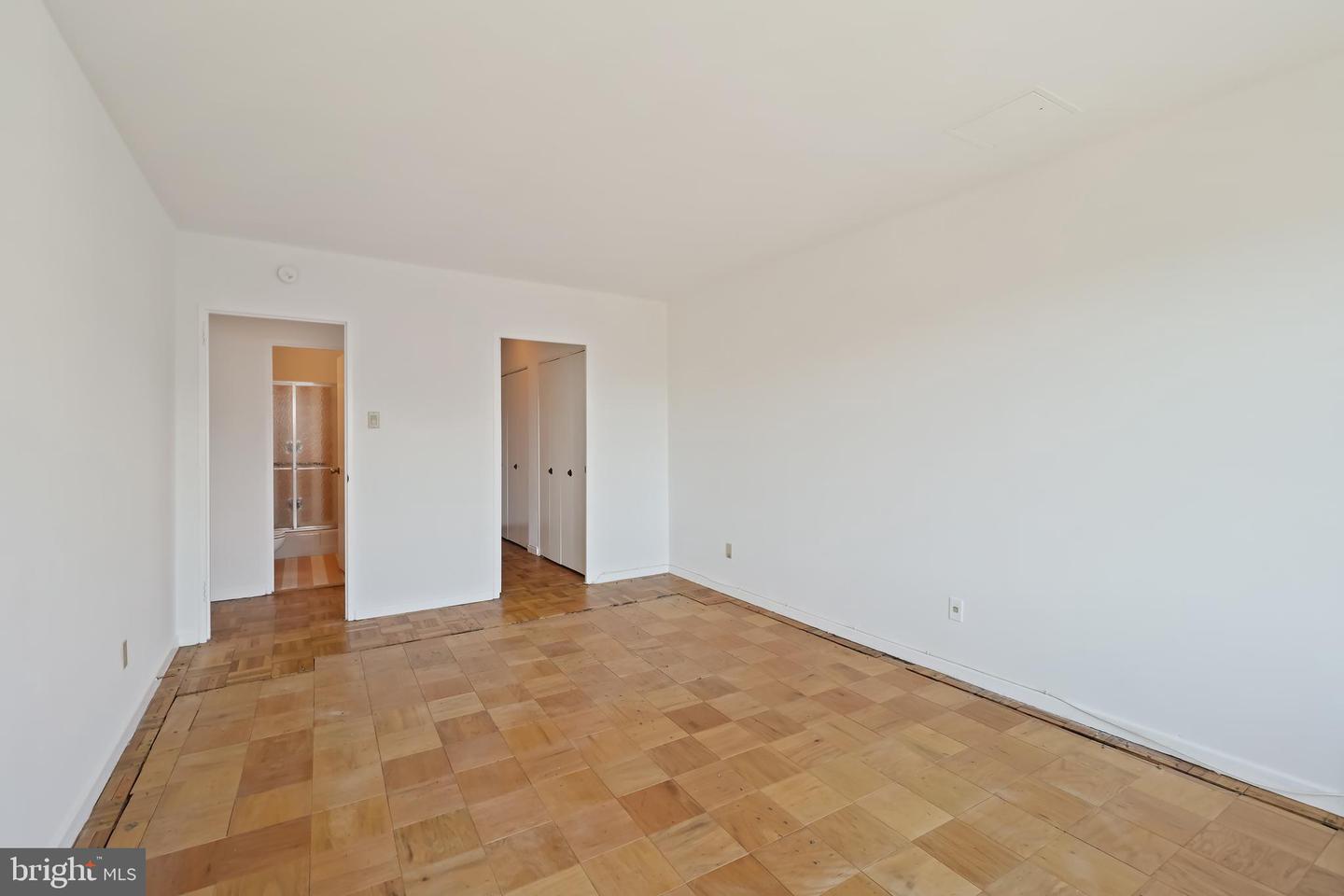 2475 VIRGINIA AVE NW #921, WASHINGTON, District Of Columbia 20037, 3 Bedrooms Bedrooms, ,2 BathroomsBathrooms,Residential,For sale,2475 VIRGINIA AVE NW #921,DCDC2226232 MLS # DCDC2226232
