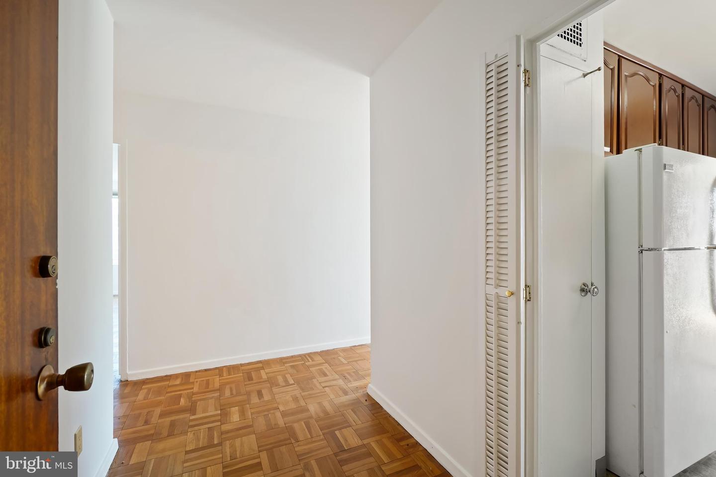 2475 VIRGINIA AVE NW #921, WASHINGTON, District Of Columbia 20037, 3 Bedrooms Bedrooms, ,2 BathroomsBathrooms,Residential,For sale,2475 VIRGINIA AVE NW #921,DCDC2226232 MLS # DCDC2226232