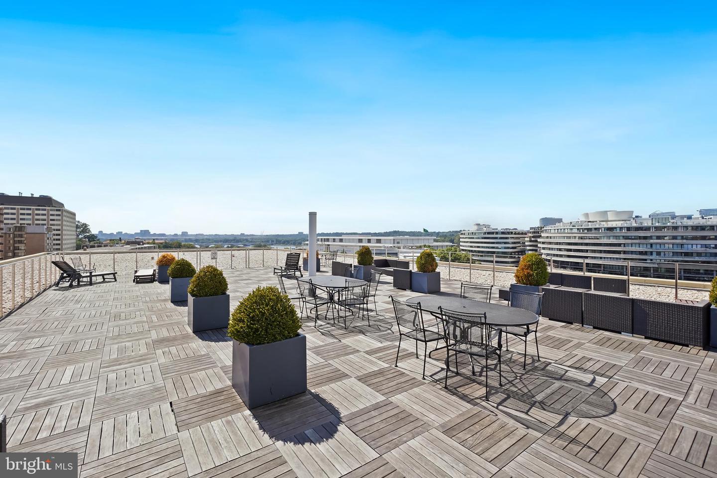 2475 VIRGINIA AVE NW #921, WASHINGTON, District Of Columbia 20037, 3 Bedrooms Bedrooms, ,2 BathroomsBathrooms,Residential,For sale,2475 VIRGINIA AVE NW #921,DCDC2226232 MLS # DCDC2226232