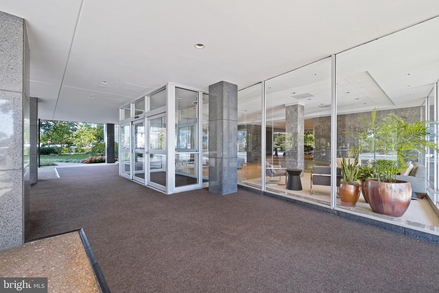 2475 VIRGINIA AVE NW #921, WASHINGTON, District Of Columbia 20037, 3 Bedrooms Bedrooms, ,2 BathroomsBathrooms,Residential,For sale,2475 VIRGINIA AVE NW #921,DCDC2226232 MLS # DCDC2226232