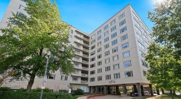 2475 VIRGINIA AVE NW #921, WASHINGTON, District Of Columbia 20037, 3 Bedrooms Bedrooms, ,2 BathroomsBathrooms,Residential,For sale,2475 VIRGINIA AVE NW #921,DCDC2226232 MLS # DCDC2226232