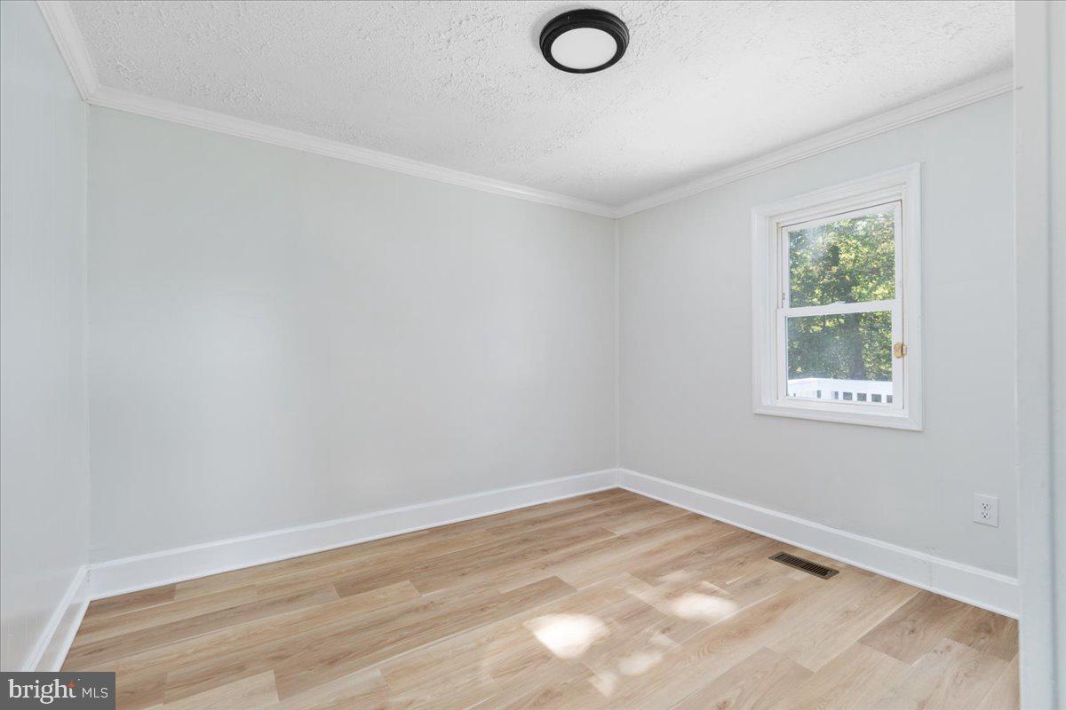1666 APPLE PIE RIDGE RD., WINCHESTER, Virginia 22603, 2 Bedrooms Bedrooms, ,1 BathroomBathrooms,Residential,For sale,1666 APPLE PIE RIDGE RD.,VAFV2037306 MLS # VAFV2037306