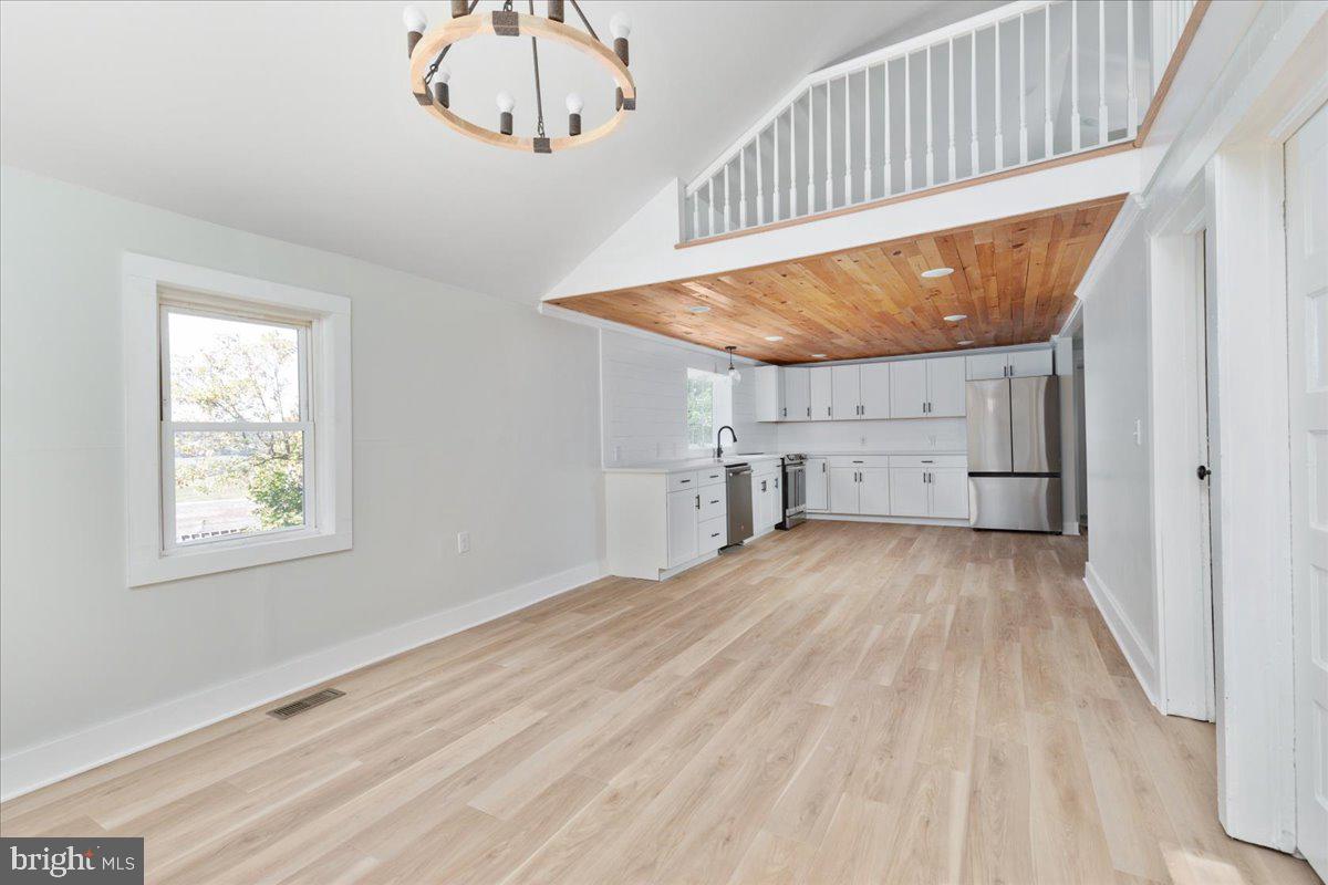 1666 APPLE PIE RIDGE RD., WINCHESTER, Virginia 22603, 2 Bedrooms Bedrooms, ,1 BathroomBathrooms,Residential,For sale,1666 APPLE PIE RIDGE RD.,VAFV2037306 MLS # VAFV2037306