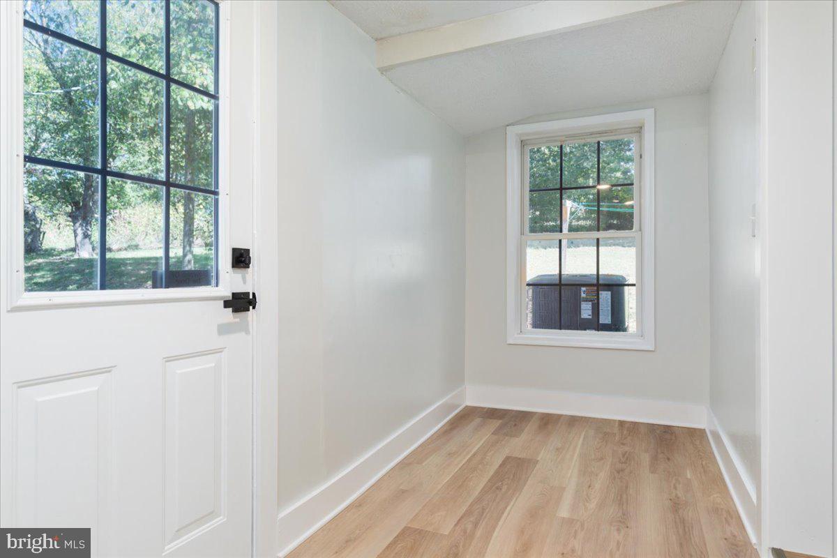1666 APPLE PIE RIDGE RD., WINCHESTER, Virginia 22603, 2 Bedrooms Bedrooms, ,1 BathroomBathrooms,Residential,For sale,1666 APPLE PIE RIDGE RD.,VAFV2037306 MLS # VAFV2037306