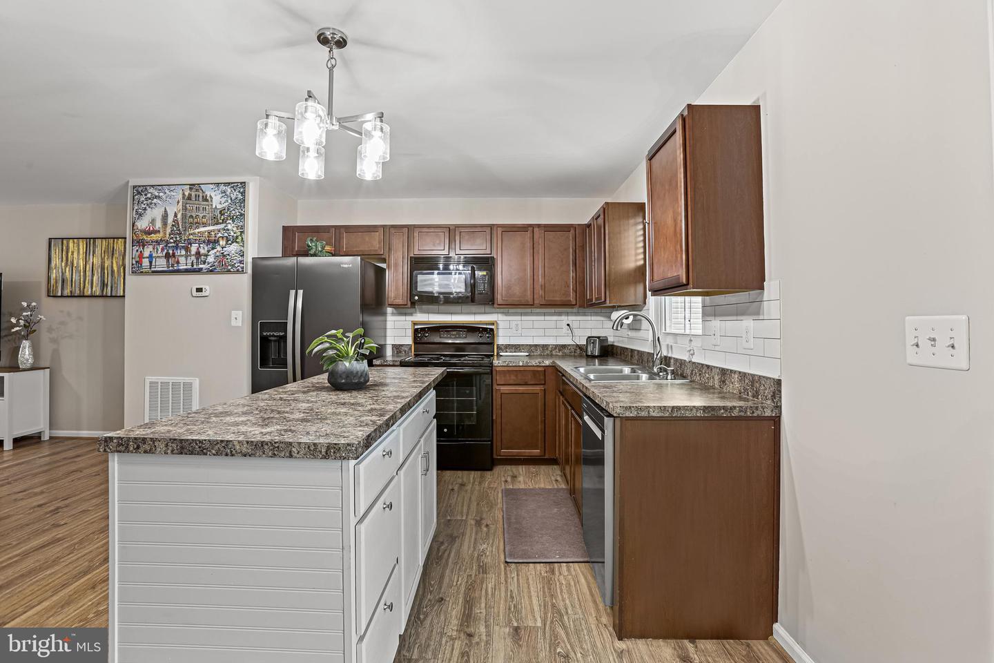 18026 LAKEFORD DR, CULPEPER, Virginia 22701, 4 Bedrooms Bedrooms, ,2 BathroomsBathrooms,Residential,For sale,18026 LAKEFORD DR,VACU2011766 MLS # VACU2011766