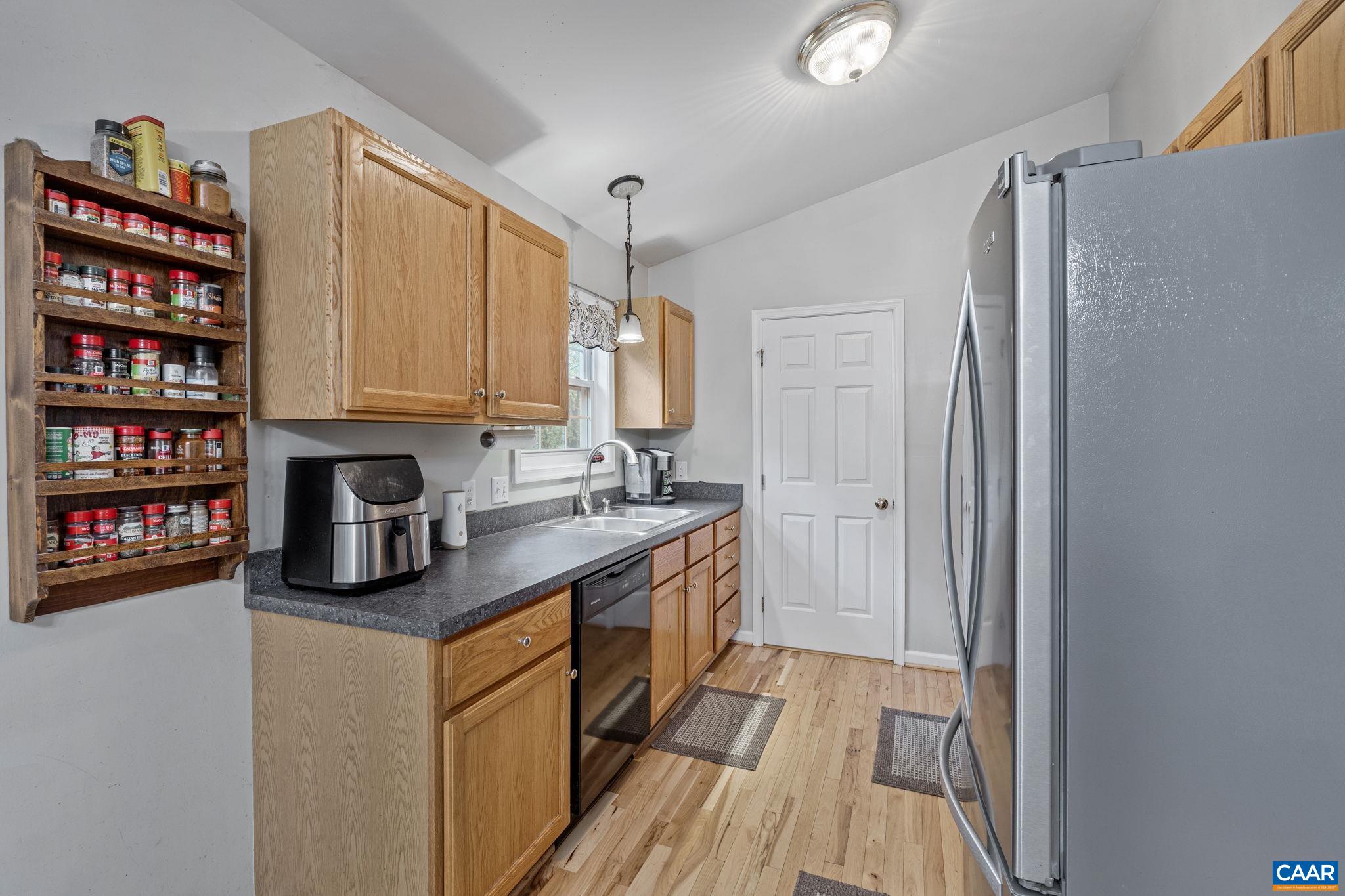 6 HOPI WAY, PALMYRA, Virginia 22963, 3 Bedrooms Bedrooms, ,2 BathroomsBathrooms,Residential,6 HOPI WAY,669975 MLS # 669975