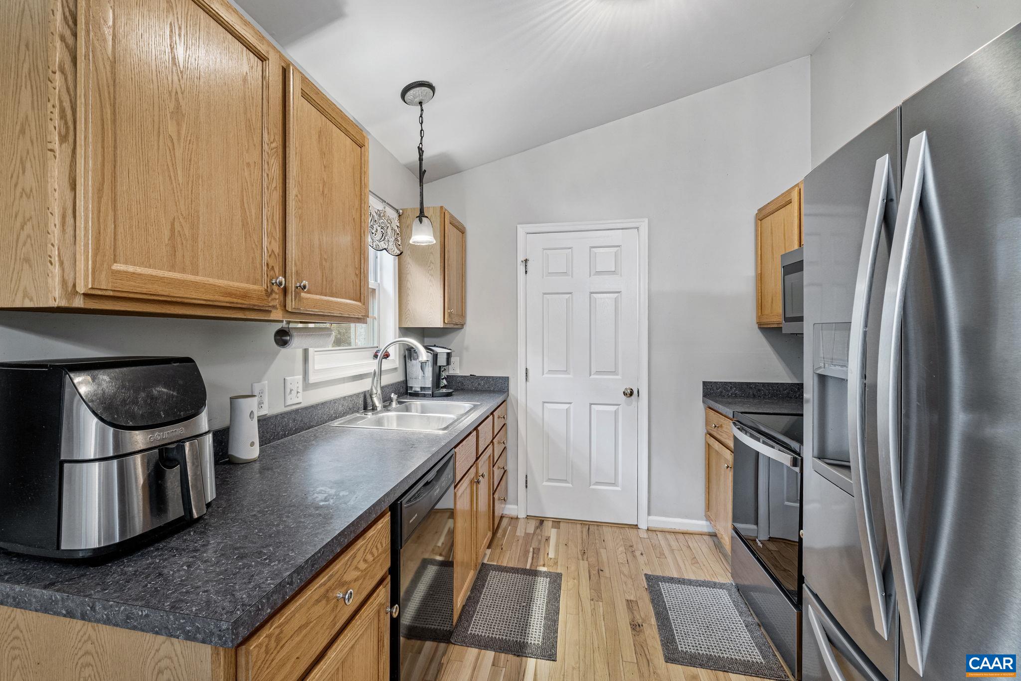 6 HOPI WAY, PALMYRA, Virginia 22963, 3 Bedrooms Bedrooms, ,2 BathroomsBathrooms,Residential,6 HOPI WAY,669975 MLS # 669975