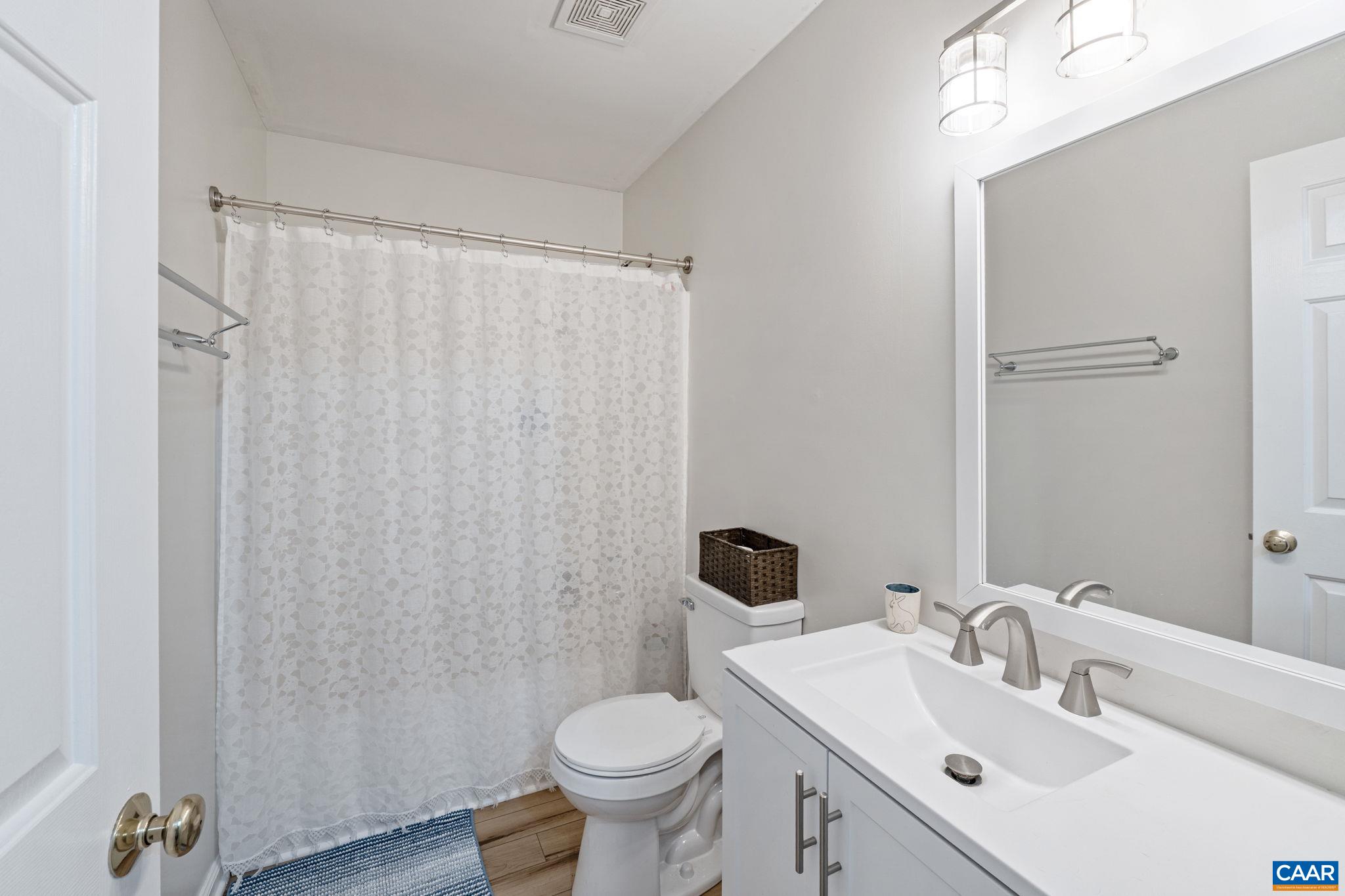 6 HOPI WAY, PALMYRA, Virginia 22963, 3 Bedrooms Bedrooms, ,2 BathroomsBathrooms,Residential,6 HOPI WAY,669975 MLS # 669975