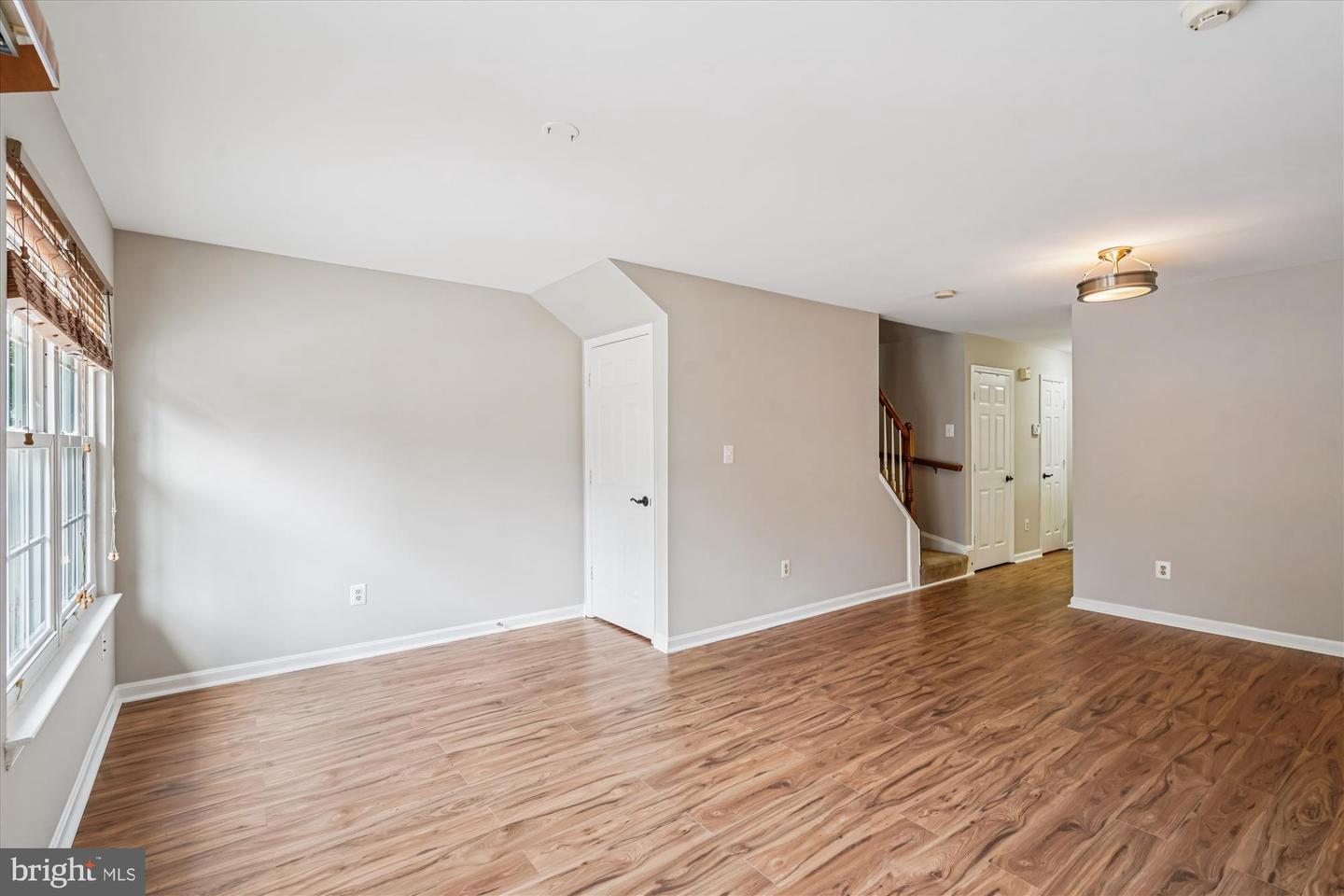 14102 AUTUMN CIR, CENTREVILLE, Virginia 20121, 2 Bedrooms Bedrooms, ,1 BathroomBathrooms,Residential,For sale,14102 AUTUMN CIR,VAFX2273640 MLS # VAFX2273640