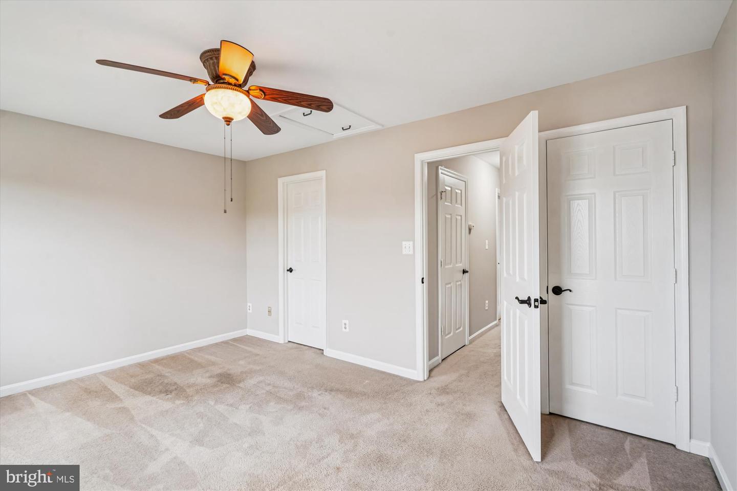 14102 AUTUMN CIR, CENTREVILLE, Virginia 20121, 2 Bedrooms Bedrooms, ,1 BathroomBathrooms,Residential,For sale,14102 AUTUMN CIR,VAFX2273640 MLS # VAFX2273640