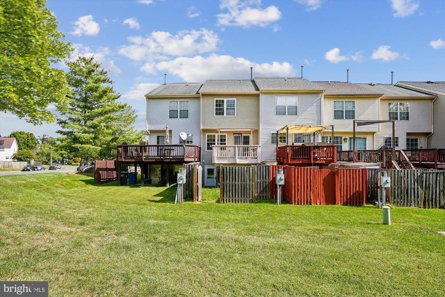 14102 AUTUMN CIR, CENTREVILLE, Virginia 20121, 2 Bedrooms Bedrooms, ,1 BathroomBathrooms,Residential,For sale,14102 AUTUMN CIR,VAFX2273640 MLS # VAFX2273640