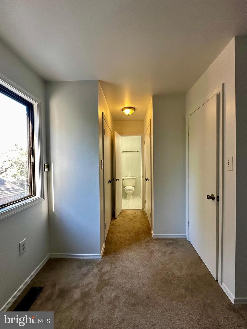 606 S GLEBE RD, ARLINGTON, Virginia 22204, 4 Bedrooms Bedrooms, ,3 BathroomsBathrooms,Residential,For sale,606 S GLEBE RD,VAAR2064766 MLS # VAAR2064766