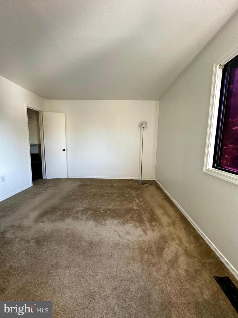606 S GLEBE RD, ARLINGTON, Virginia 22204, 4 Bedrooms Bedrooms, ,3 BathroomsBathrooms,Residential,For sale,606 S GLEBE RD,VAAR2064766 MLS # VAAR2064766