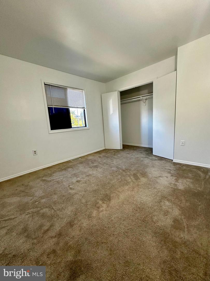606 S GLEBE RD, ARLINGTON, Virginia 22204, 4 Bedrooms Bedrooms, ,3 BathroomsBathrooms,Residential,For sale,606 S GLEBE RD,VAAR2064766 MLS # VAAR2064766