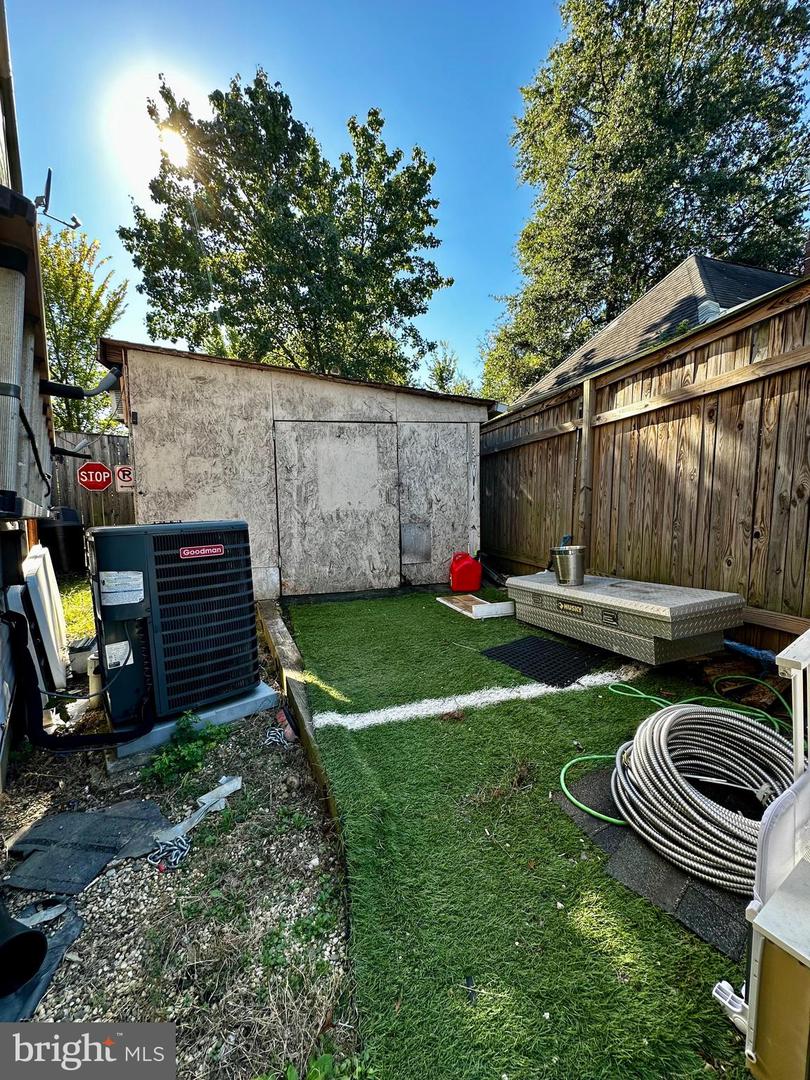 606 S GLEBE RD, ARLINGTON, Virginia 22204, 4 Bedrooms Bedrooms, ,3 BathroomsBathrooms,Residential,For sale,606 S GLEBE RD,VAAR2064766 MLS # VAAR2064766