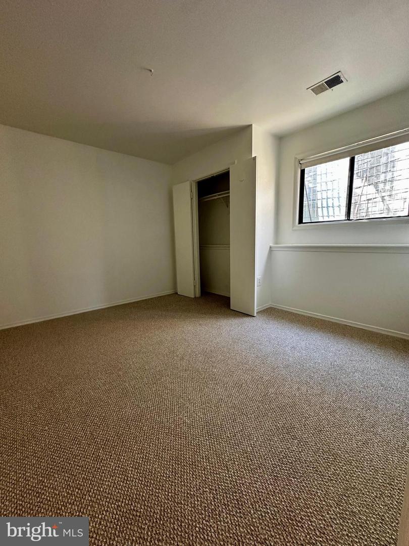 606 S GLEBE RD, ARLINGTON, Virginia 22204, 4 Bedrooms Bedrooms, ,3 BathroomsBathrooms,Residential,For sale,606 S GLEBE RD,VAAR2064766 MLS # VAAR2064766