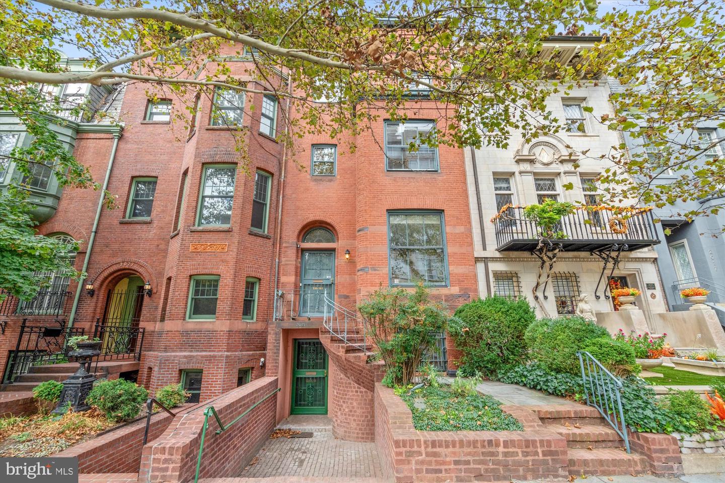 2021 Q ST NW, WASHINGTON, District Of Columbia 20009, 5 Bedrooms Bedrooms, ,3 BathroomsBathrooms,Residential,For sale,2021 Q ST NW,DCDC2226412 MLS # DCDC2226412