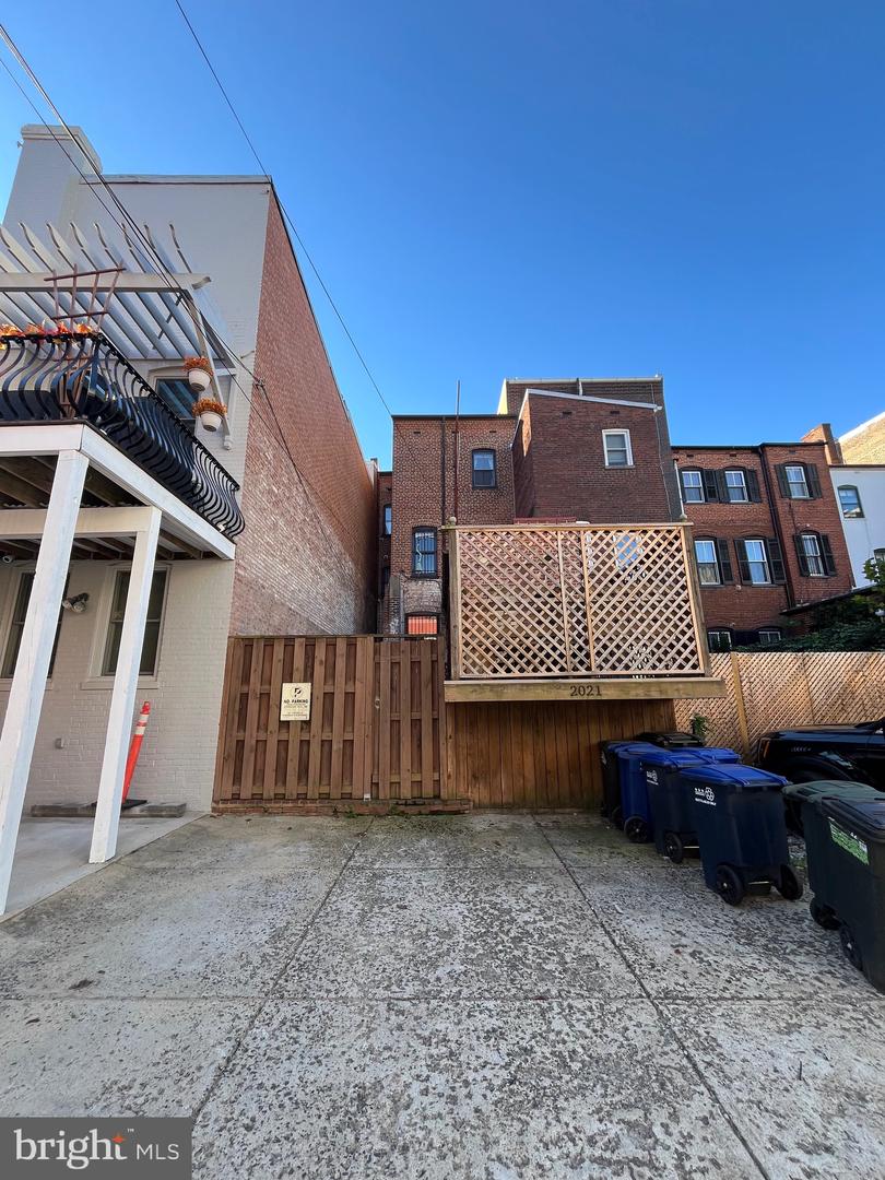2021 Q ST NW, WASHINGTON, District Of Columbia 20009, 5 Bedrooms Bedrooms, ,3 BathroomsBathrooms,Residential,For sale,2021 Q ST NW,DCDC2226412 MLS # DCDC2226412