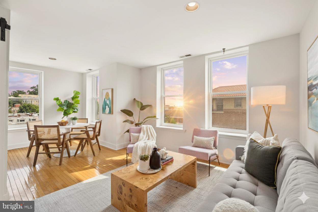 2305 18TH ST NW #406, WASHINGTON, District Of Columbia 20009, 1 Bedroom Bedrooms, ,1 BathroomBathrooms,Residential,For sale,2305 18TH ST NW #406,DCDC2226416 MLS # DCDC2226416