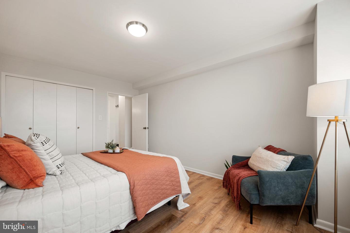 6631 WAKEFIELD DR #819, ALEXANDRIA, Virginia 22307, 1 Bedroom Bedrooms, ,1 BathroomBathrooms,Residential,For sale,6631 WAKEFIELD DR #819,VAFX2273576 MLS # VAFX2273576