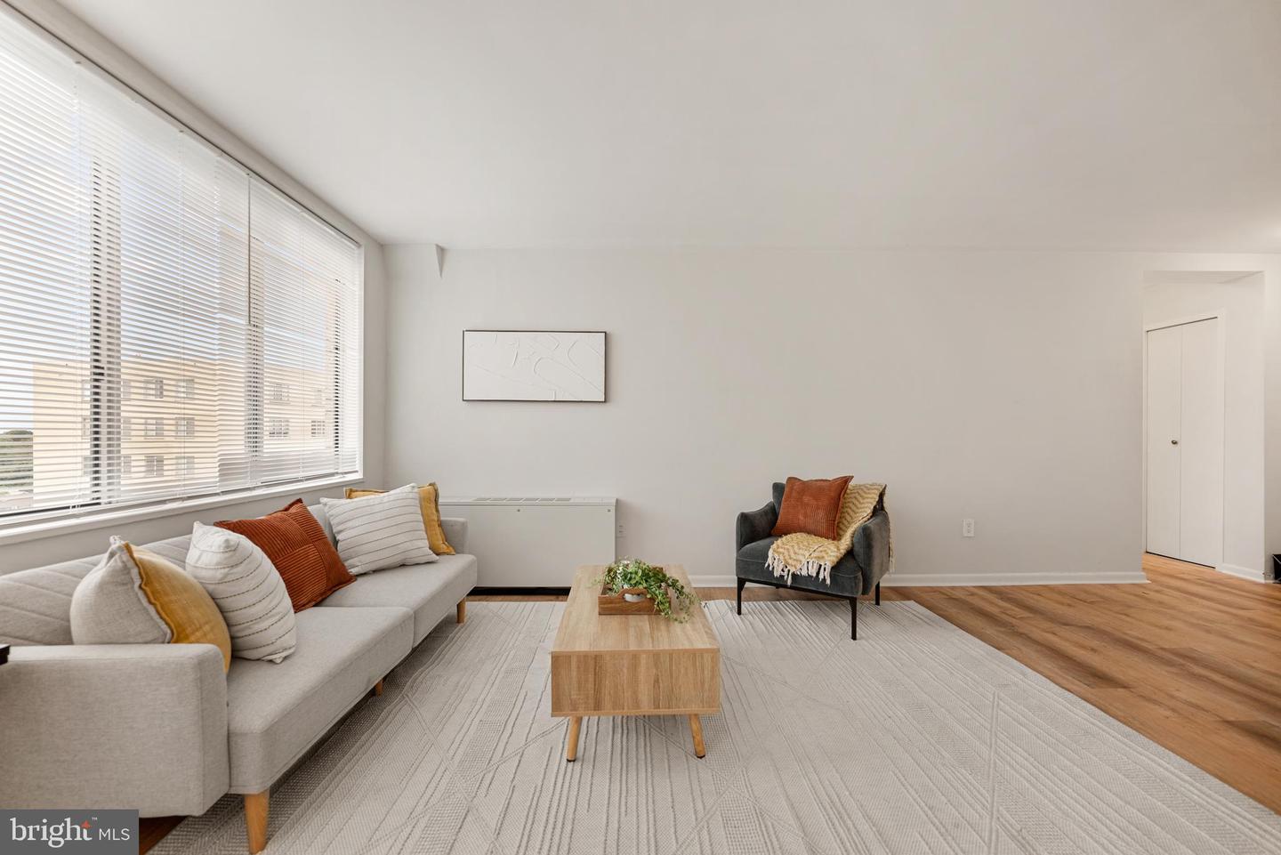 6631 WAKEFIELD DR #819, ALEXANDRIA, Virginia 22307, 1 Bedroom Bedrooms, ,1 BathroomBathrooms,Residential,For sale,6631 WAKEFIELD DR #819,VAFX2273576 MLS # VAFX2273576