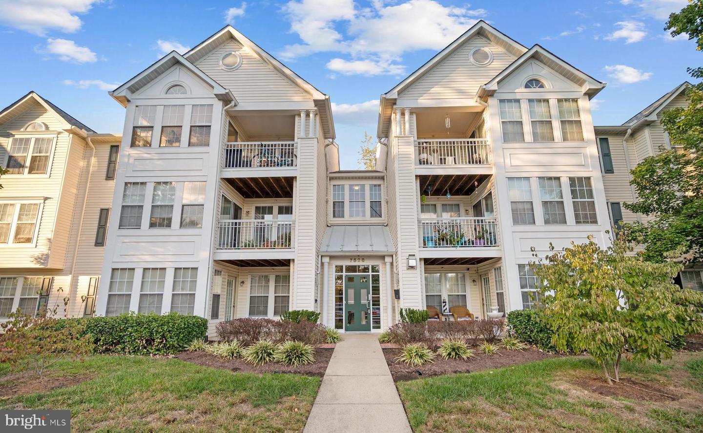 7528-C COXTON CT #99, ALEXANDRIA, Virginia 22306, 2 Bedrooms Bedrooms, ,2 BathroomsBathrooms,Residential,For sale,7528-C COXTON CT #99,VAFX2273586 MLS # VAFX2273586