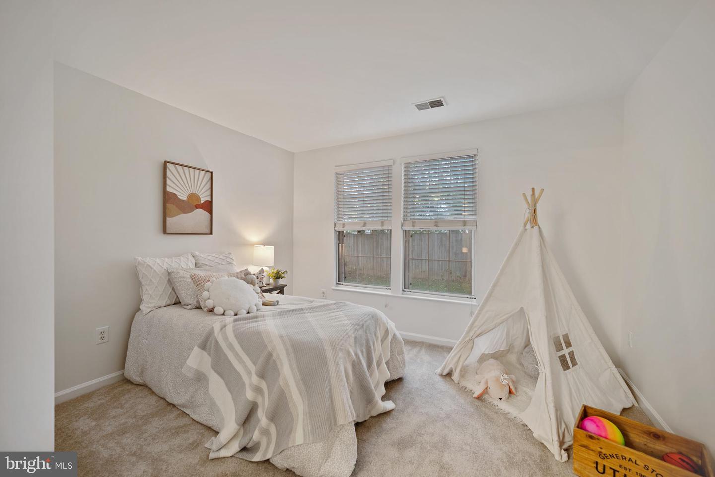 7528-C COXTON CT #99, ALEXANDRIA, Virginia 22306, 2 Bedrooms Bedrooms, ,2 BathroomsBathrooms,Residential,For sale,7528-C COXTON CT #99,VAFX2273586 MLS # VAFX2273586