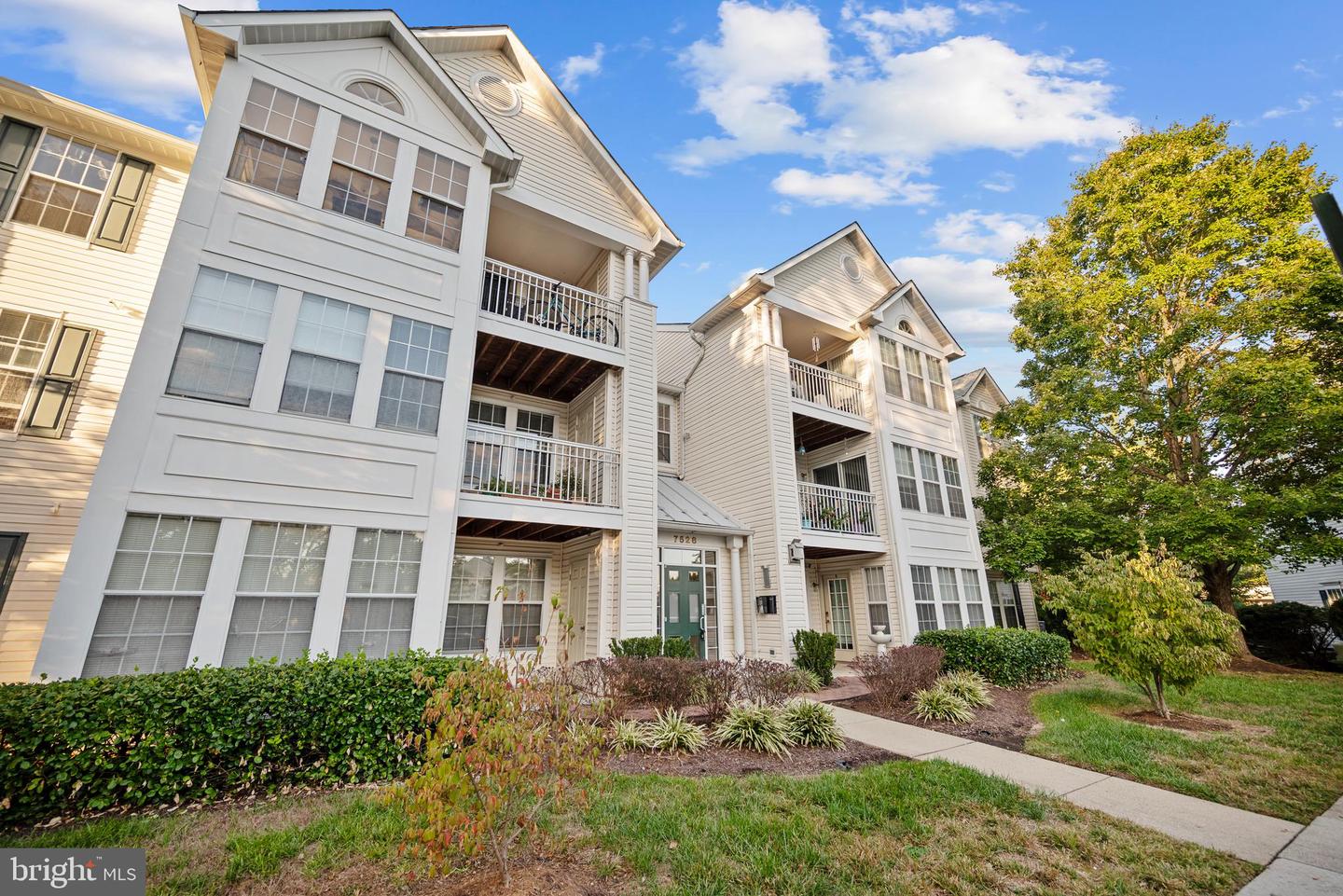 7528-C COXTON CT #99, ALEXANDRIA, Virginia 22306, 2 Bedrooms Bedrooms, ,2 BathroomsBathrooms,Residential,For sale,7528-C COXTON CT #99,VAFX2273586 MLS # VAFX2273586
