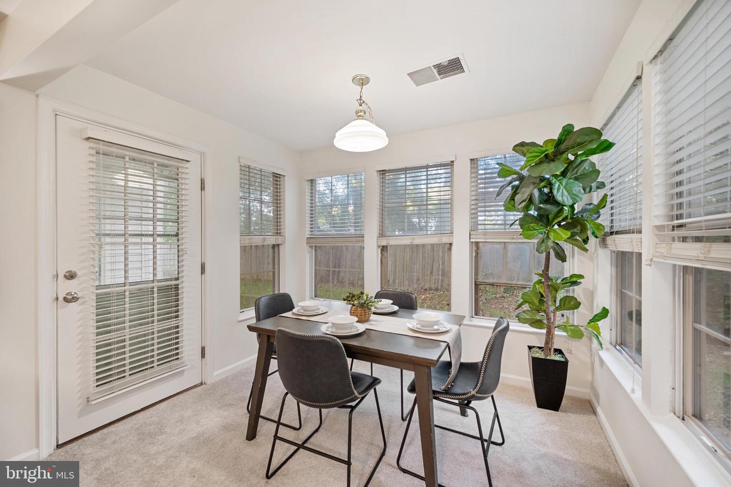 7528-C COXTON CT #99, ALEXANDRIA, Virginia 22306, 2 Bedrooms Bedrooms, ,2 BathroomsBathrooms,Residential,For sale,7528-C COXTON CT #99,VAFX2273586 MLS # VAFX2273586