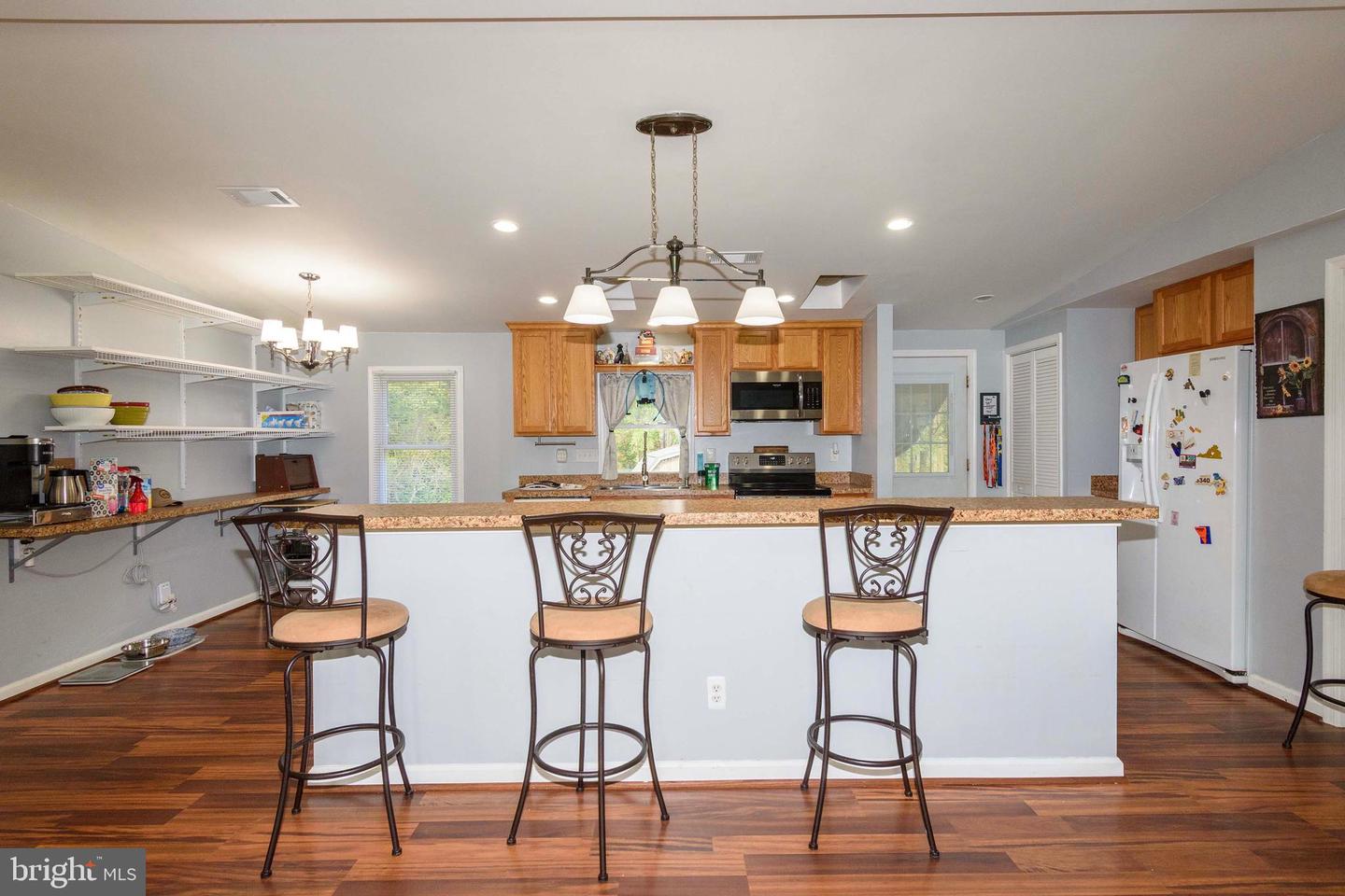 5924 BRADLEY LN, SPOTSYLVANIA, Virginia 22551, 3 Bedrooms Bedrooms, ,2 BathroomsBathrooms,Residential,For sale,5924 BRADLEY LN,VASP2036814 MLS # VASP2036814