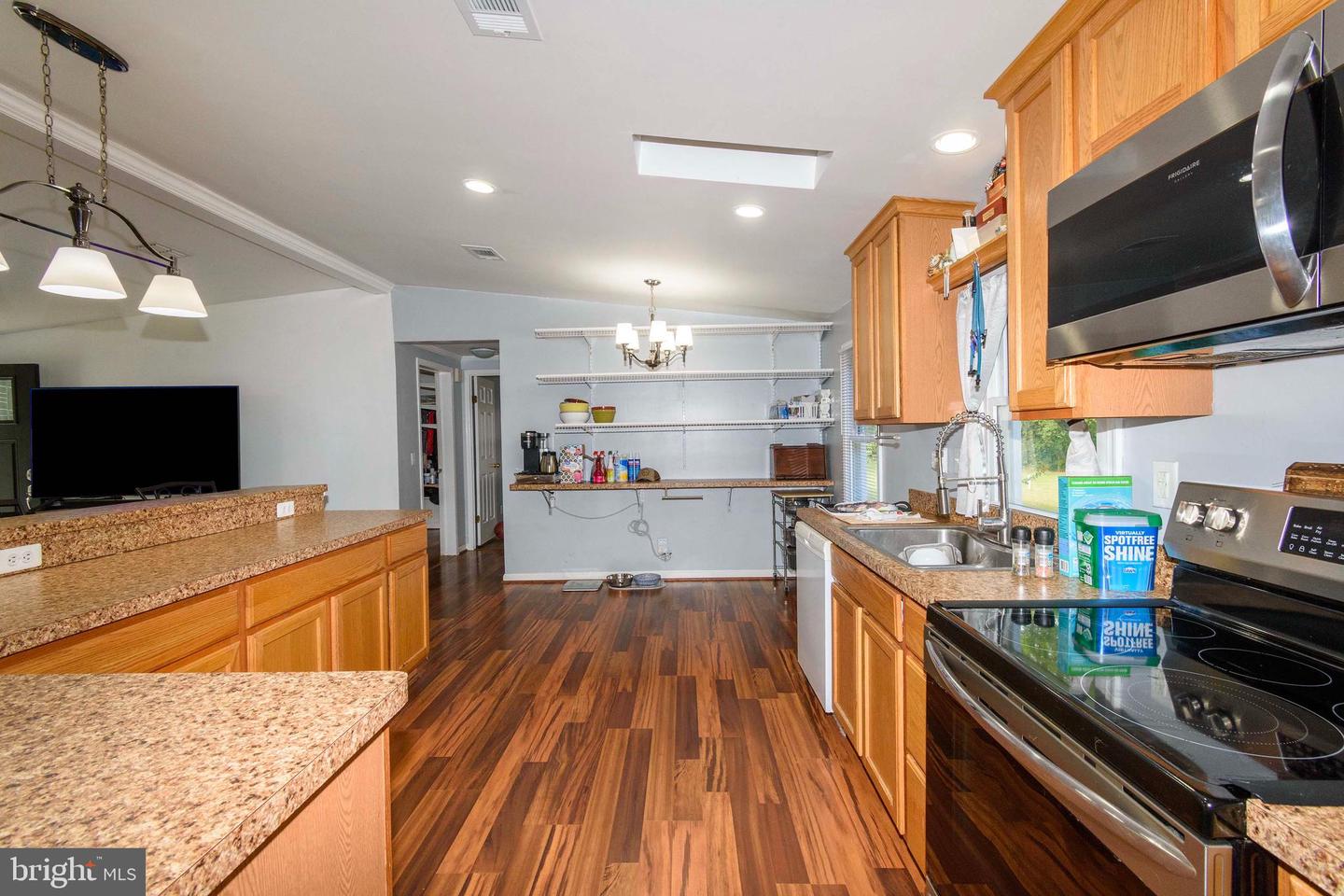 5924 BRADLEY LN, SPOTSYLVANIA, Virginia 22551, 3 Bedrooms Bedrooms, ,2 BathroomsBathrooms,Residential,For sale,5924 BRADLEY LN,VASP2036814 MLS # VASP2036814