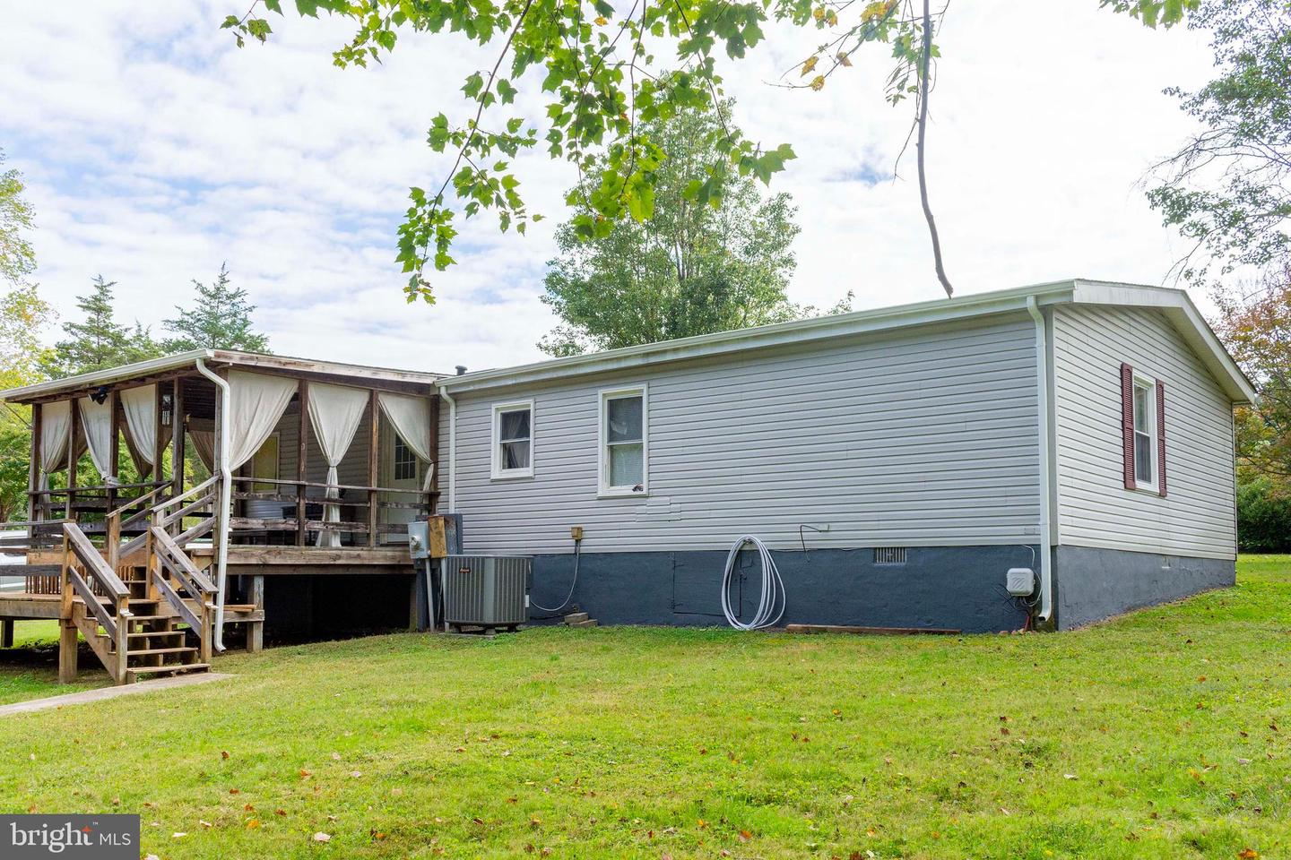 5924 BRADLEY LN, SPOTSYLVANIA, Virginia 22551, 3 Bedrooms Bedrooms, ,2 BathroomsBathrooms,Residential,For sale,5924 BRADLEY LN,VASP2036814 MLS # VASP2036814