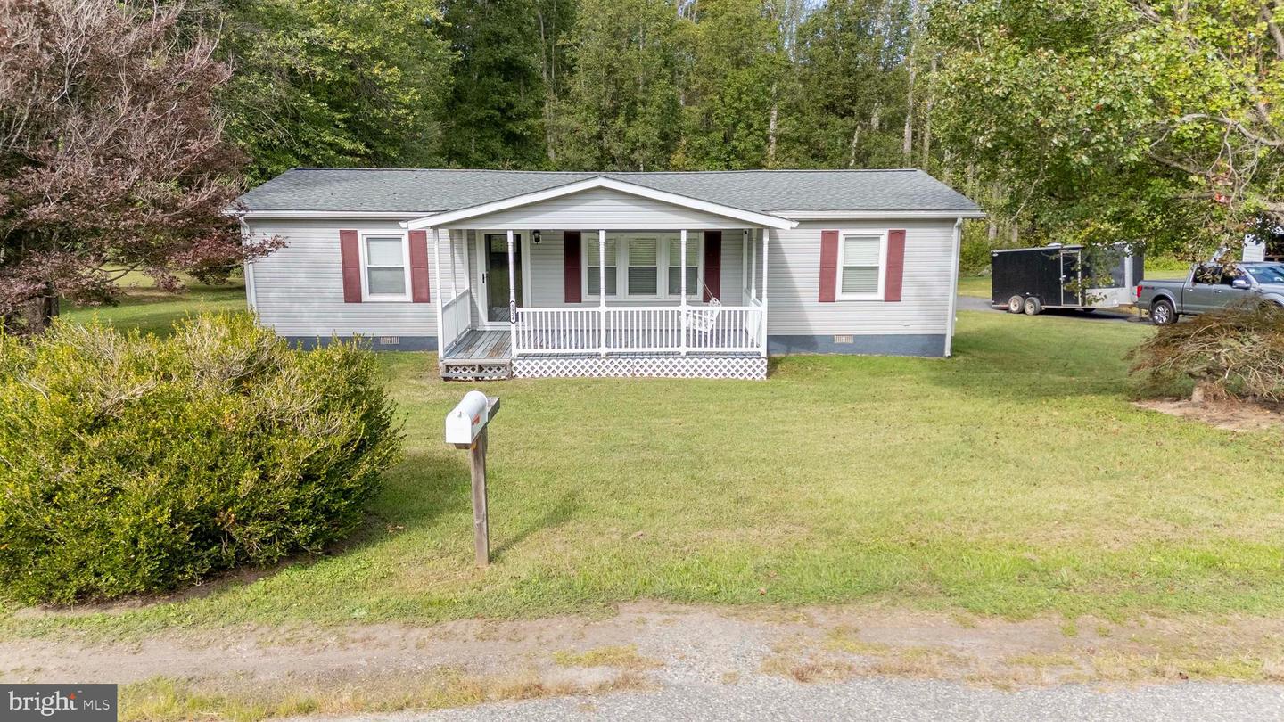 5924 BRADLEY LN, SPOTSYLVANIA, Virginia 22551, 3 Bedrooms Bedrooms, ,2 BathroomsBathrooms,Residential,For sale,5924 BRADLEY LN,VASP2036814 MLS # VASP2036814