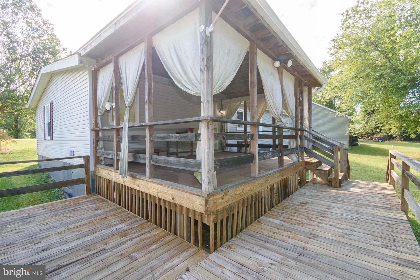 5924 BRADLEY LN, SPOTSYLVANIA, Virginia 22551, 3 Bedrooms Bedrooms, ,2 BathroomsBathrooms,Residential,For sale,5924 BRADLEY LN,VASP2036814 MLS # VASP2036814