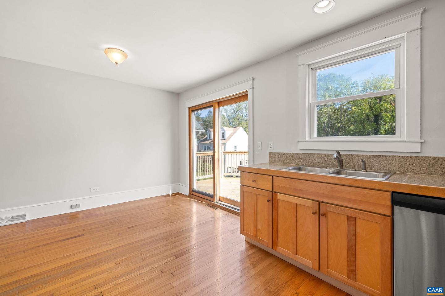 254 SHAMROCK RD, CHARLOTTESVILLE, Virginia 22903, 2 Bedrooms Bedrooms, ,1 BathroomBathrooms,Residential,For sale,254 SHAMROCK RD,669864 MLS # 669864