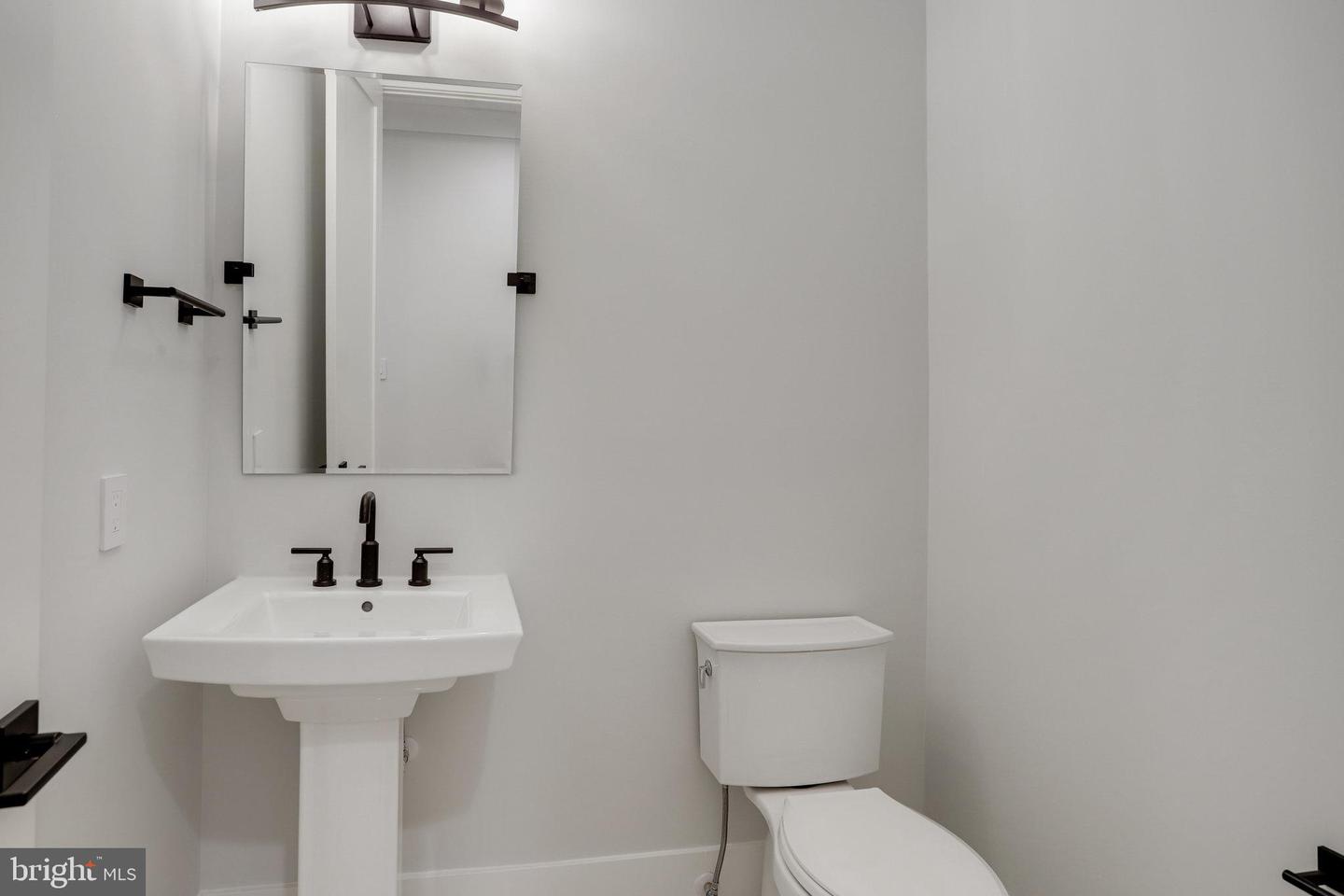 4403 ANDES DR, FAIRFAX, Virginia 22030, 4 Bedrooms Bedrooms, ,4 BathroomsBathrooms,Residential,For sale,4403 ANDES DR,VAFX2273880 MLS # VAFX2273880