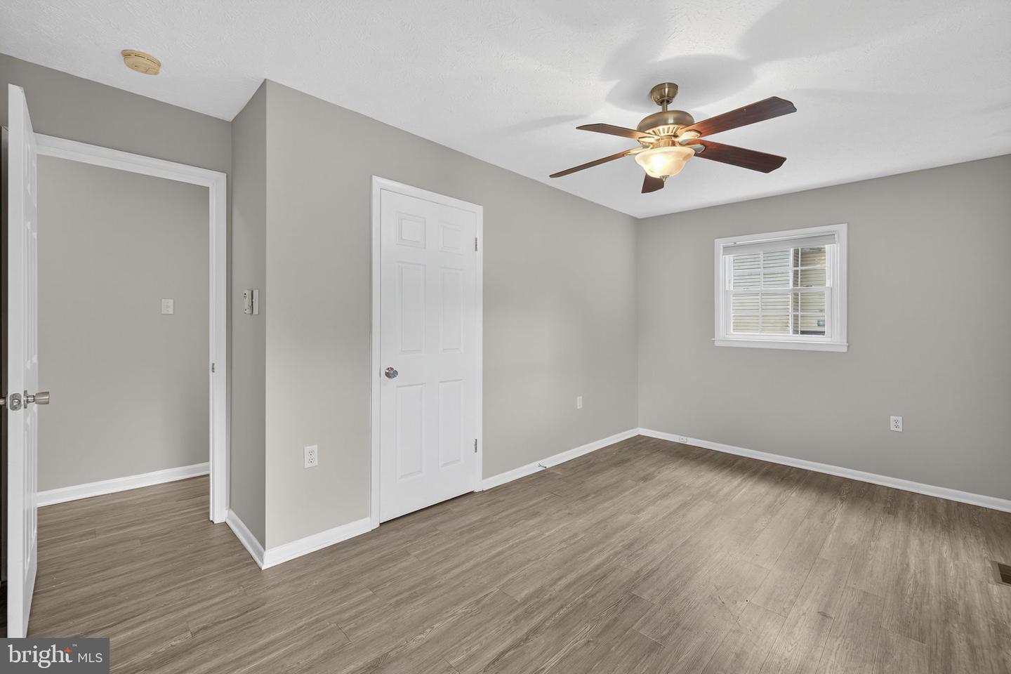 213 CREST CIR, WINCHESTER, Virginia 22602, 4 Bedrooms Bedrooms, 7 Rooms Rooms,2 BathroomsBathrooms,Residential,For sale,213 CREST CIR,VAFV2037336 MLS # VAFV2037336