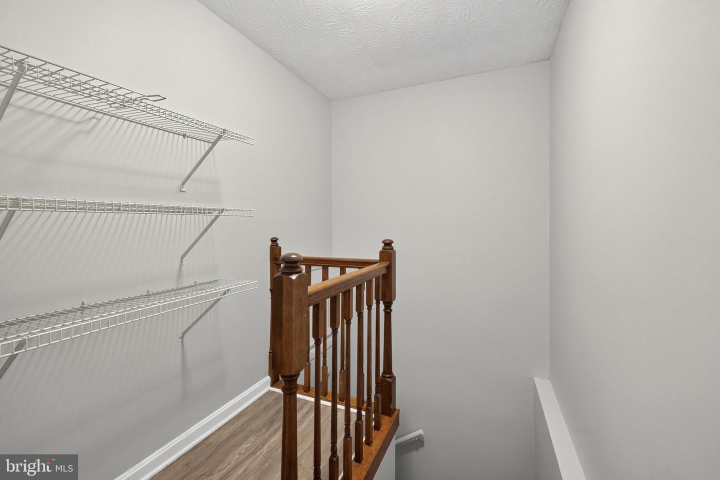 213 CREST CIR, WINCHESTER, Virginia 22602, 4 Bedrooms Bedrooms, 7 Rooms Rooms,2 BathroomsBathrooms,Residential,For sale,213 CREST CIR,VAFV2037336 MLS # VAFV2037336